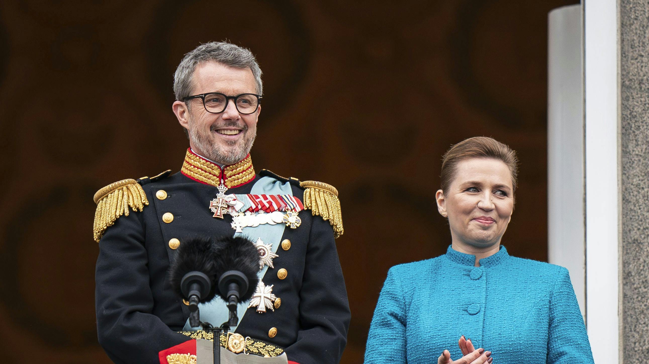 OPGAVE: Proklamation af H.M. Kong Frederik 10. sammen med H.M. Dronning Mary og statsminister Mette FrederiksenSTED: Christianborg slotJOURNALIST: Marianne Singer, Jan Körner, Ulrik UlriksenFOTOGRAF: Hanne JuulDATO: 20240114