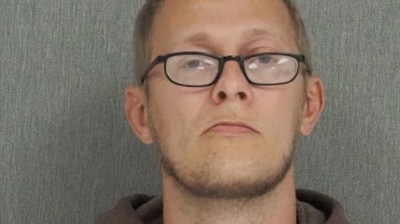 Nicholas Vincent Tranchant blev søndag slået ihjel, efter han angiveligt forsøgte at angribe en kvinde i et lokalt vaskeri.