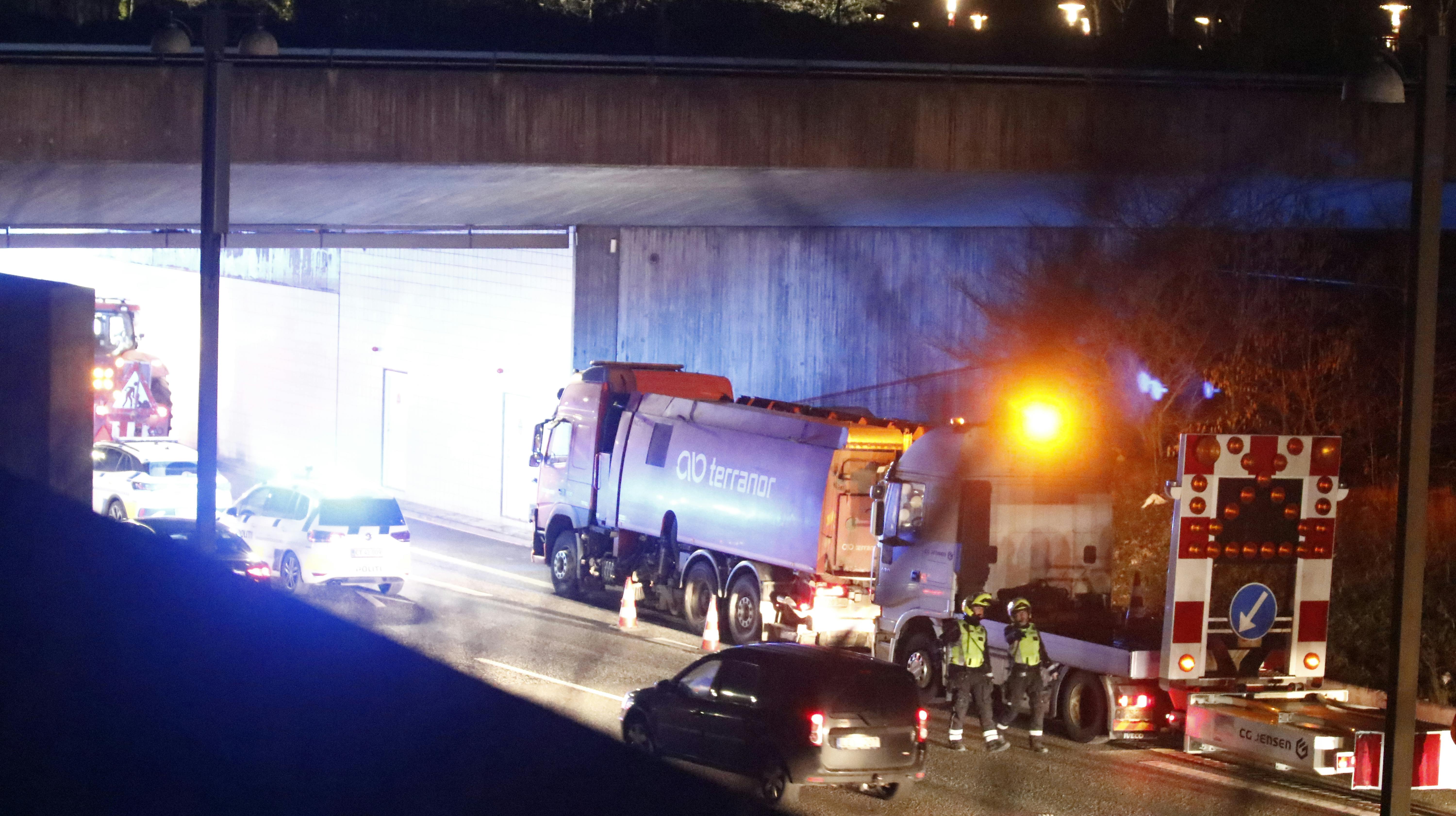 Der er sket et alvorligt trafikuheld på Øresundsmotorvejen onsdag aften. En mand har mistet livet. 
