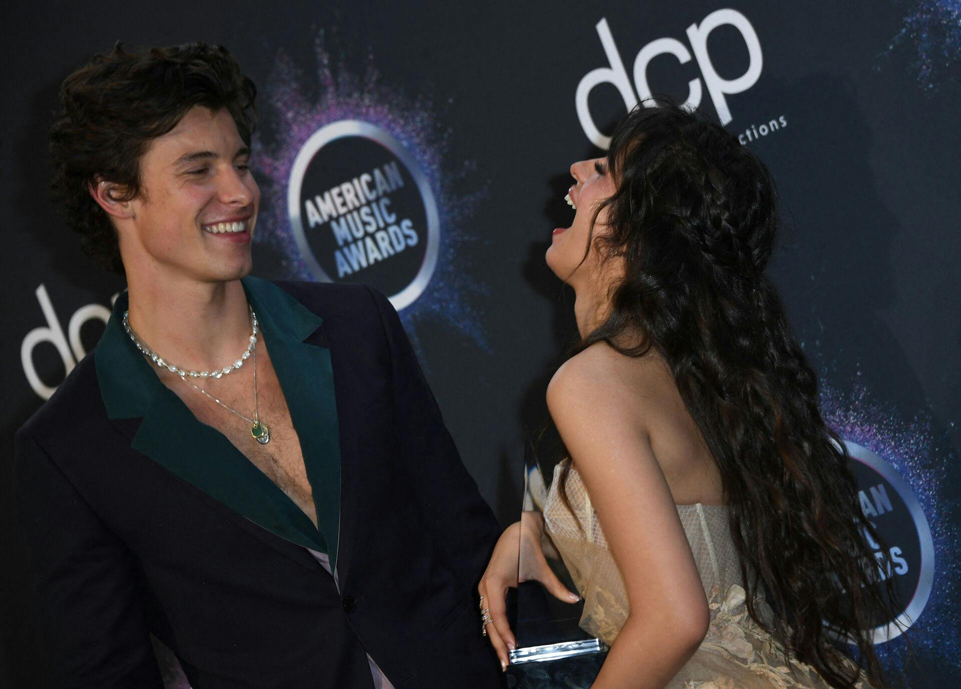 Singers/songwriters Camila Cabello and Shawn Mendes 