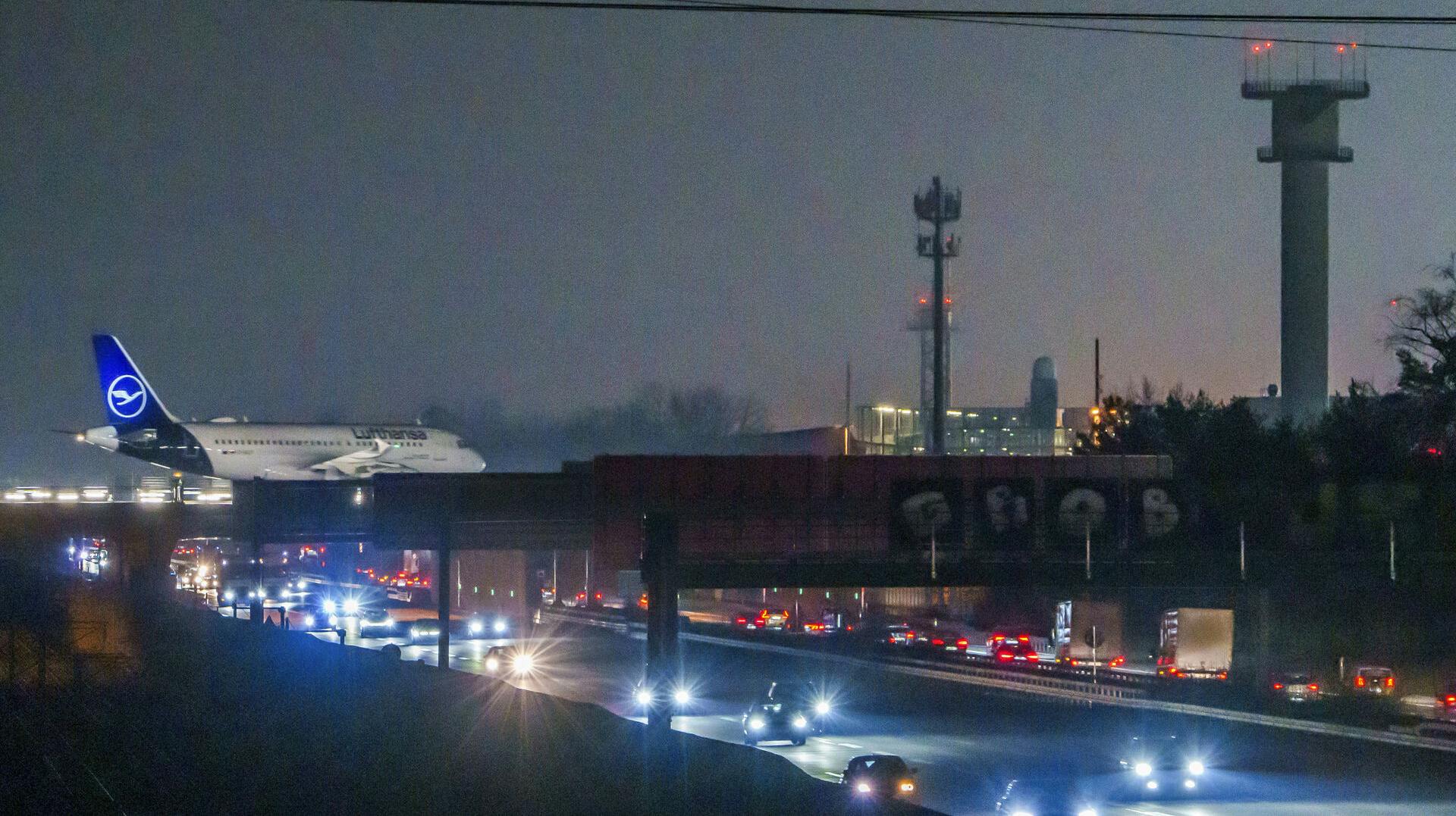 Det er både i luften og på jorden, at den er gal med trafikken i Tyskland her til morgen.