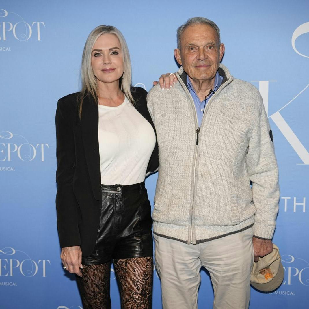 Janni og Karsten havde en hyggeaften i det københavnske til premierne på "Askepot - The Musical".