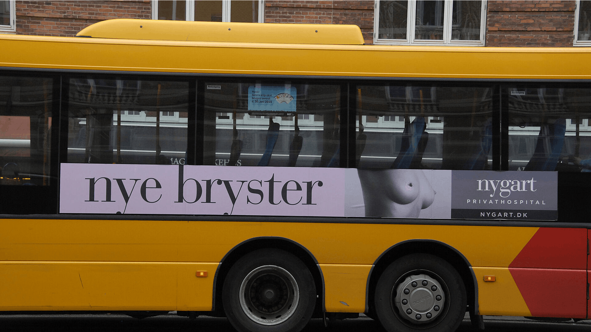Der er blevet længere mellem dem, der hopper på reklamen her.