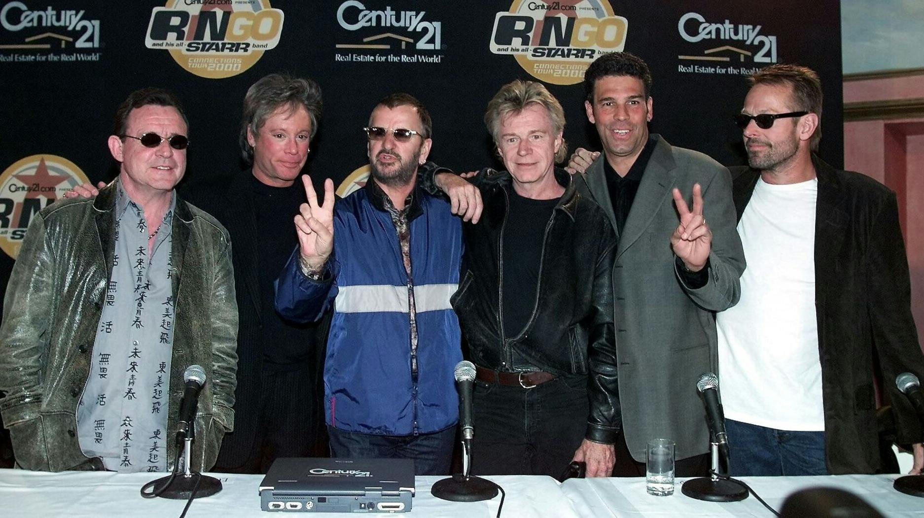 Eric Carmen (nummer 2 fra venstre, red.) var også medlem af Ringo Stars "All-Starr Band".