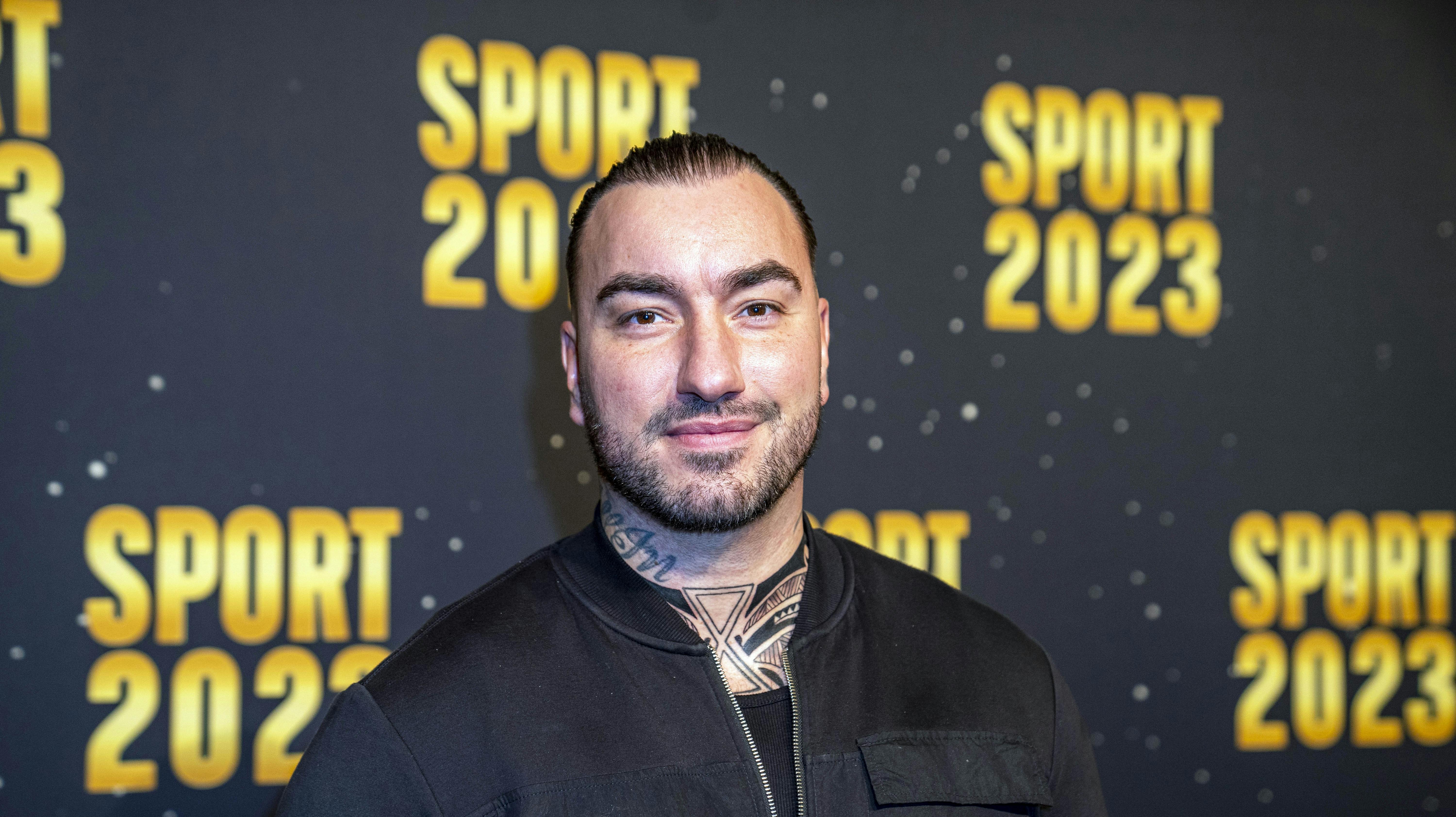 Joey Moe og Zenia Jeanine venter barn nummer to. For nu vil de dog ikke afsløre, om de venter en dreng eller pige, da de endnu ikke selv ved, hvorvidt de vil vide det inden den lille nye komme til verden.