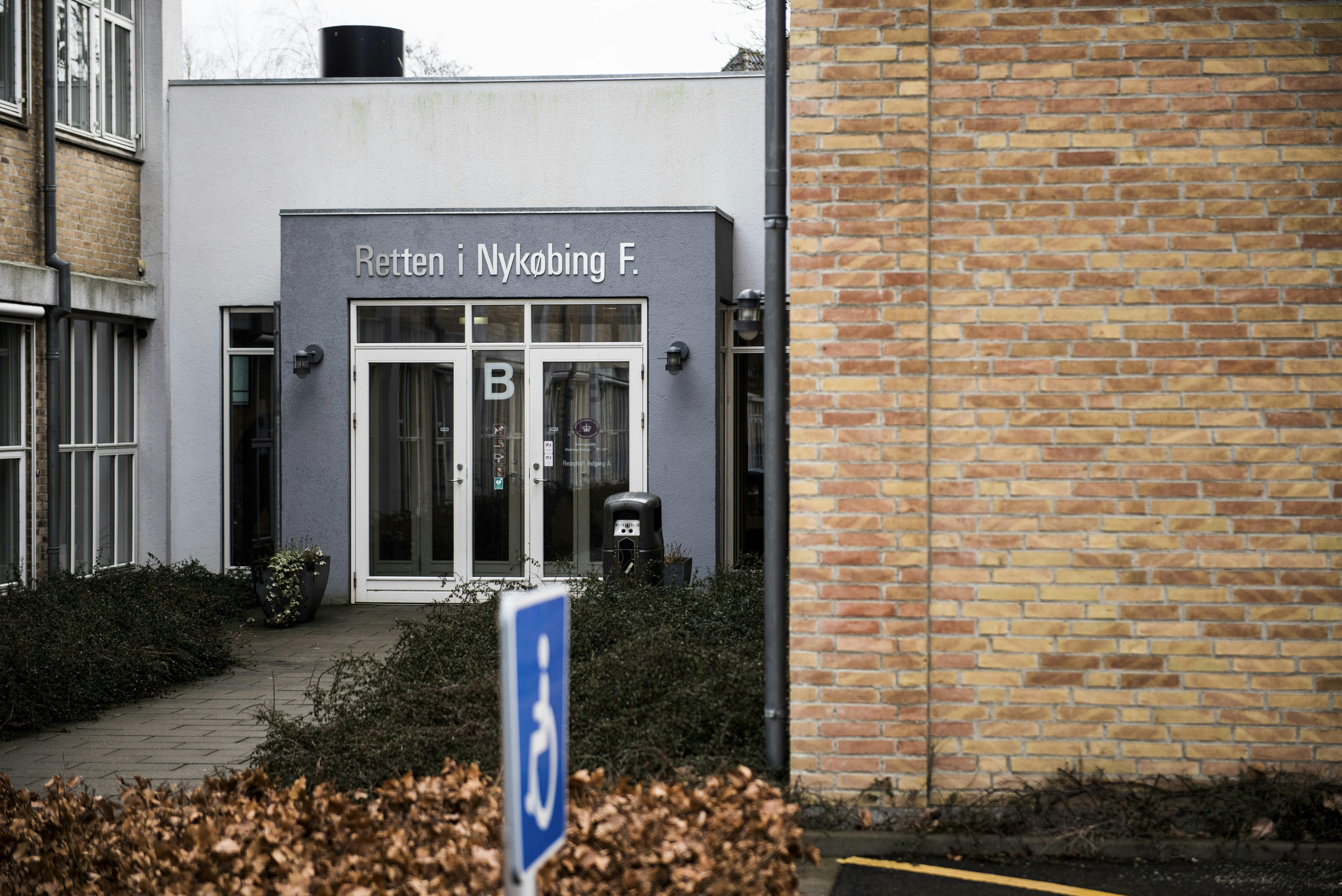 Tirsdagens retsmøde med to forældre, som er tiltalt for at have taget livet af deres halvanden måneder gamle baby, blev en lang maratonafhøring af den anklagede mor.