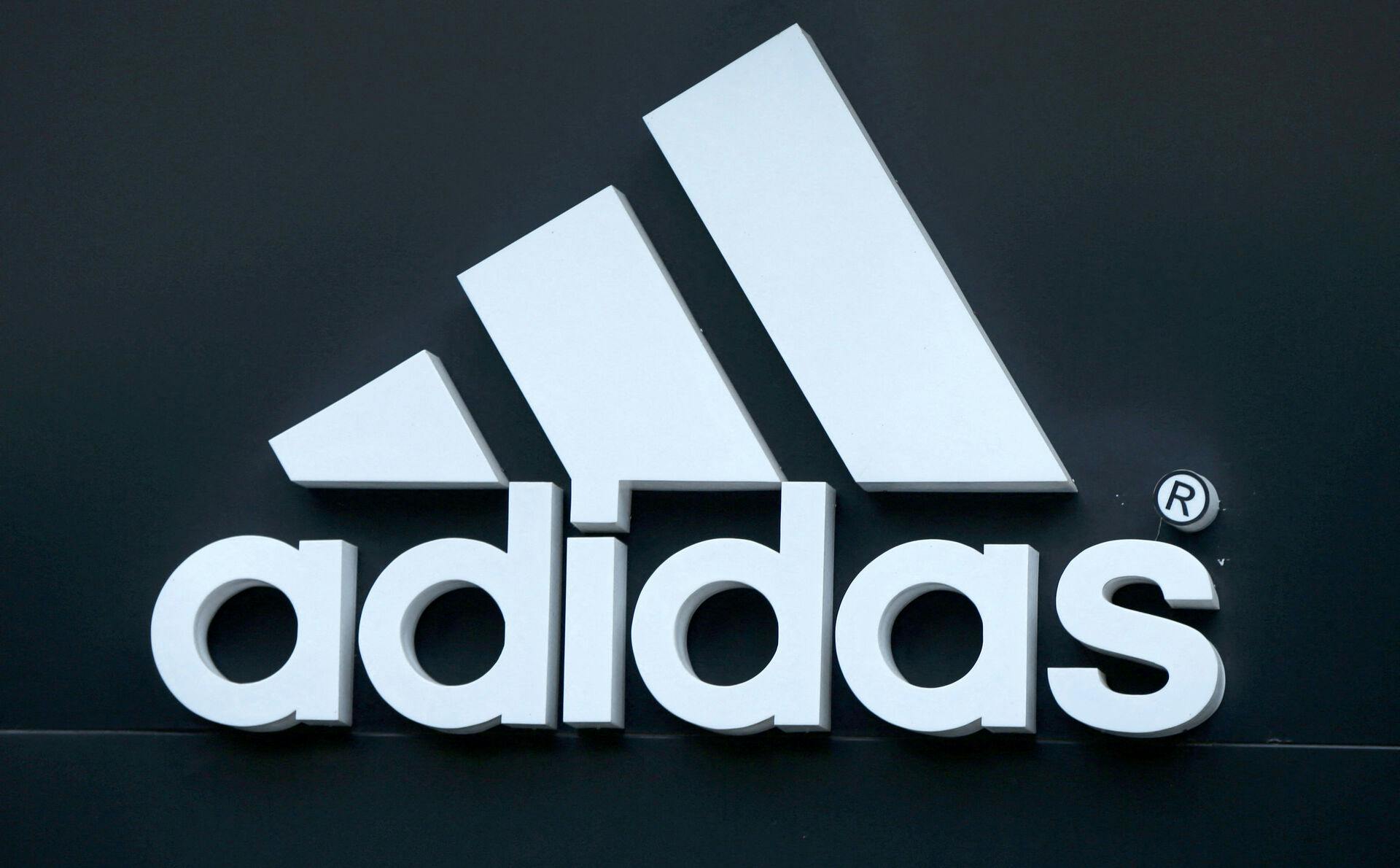Adidas blev grundlagt i 1949.