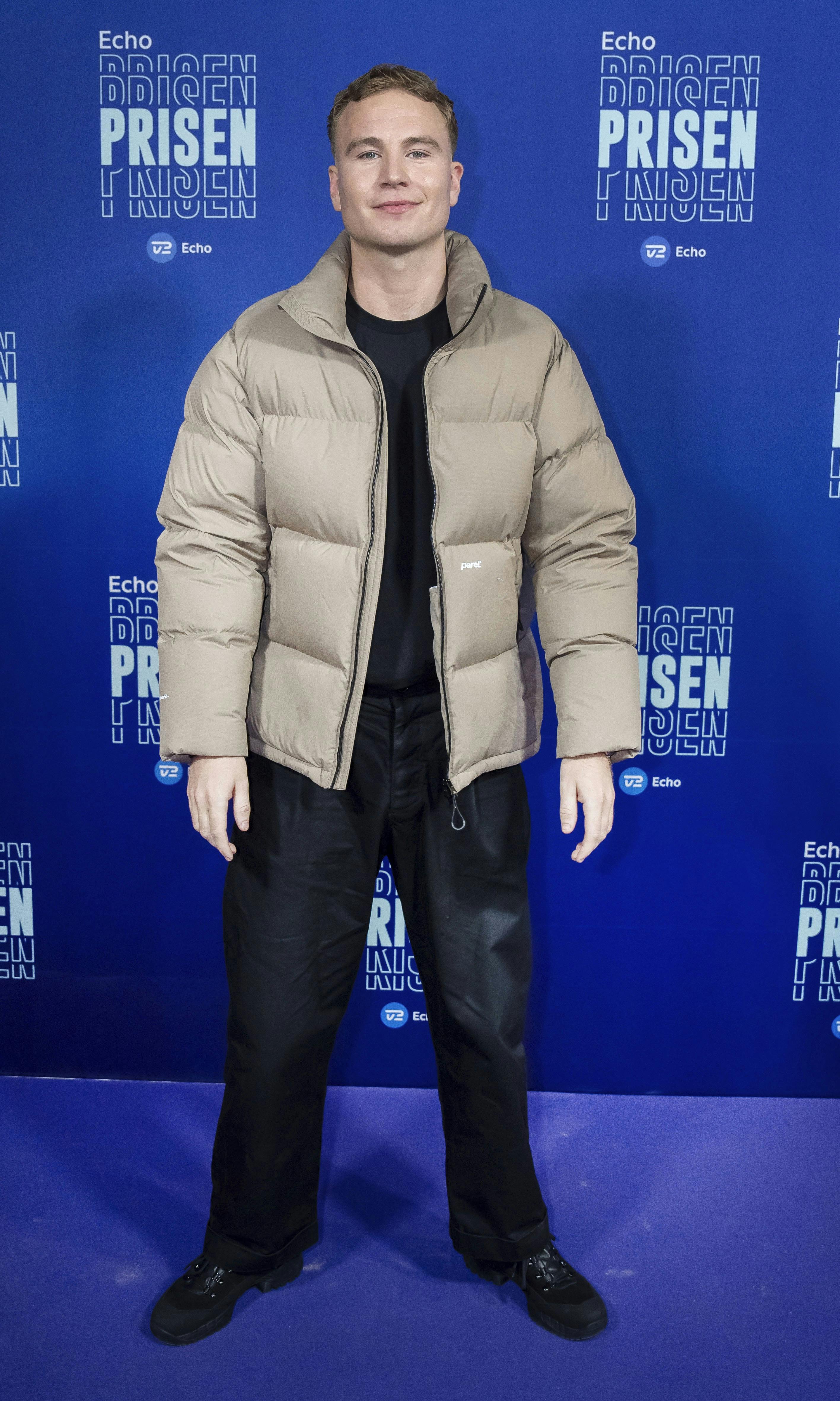 OPGAVE: Rød løber og show-dækning af EchoPrisen 2023STED: Østerbrohuset, Århusgade 103 København ØJOURNALIST: Caroline Andersen, Nikolaj Bonde og Nicklas LagerstorfFOTOGRAF: Hanne JuulDATO: 20240208