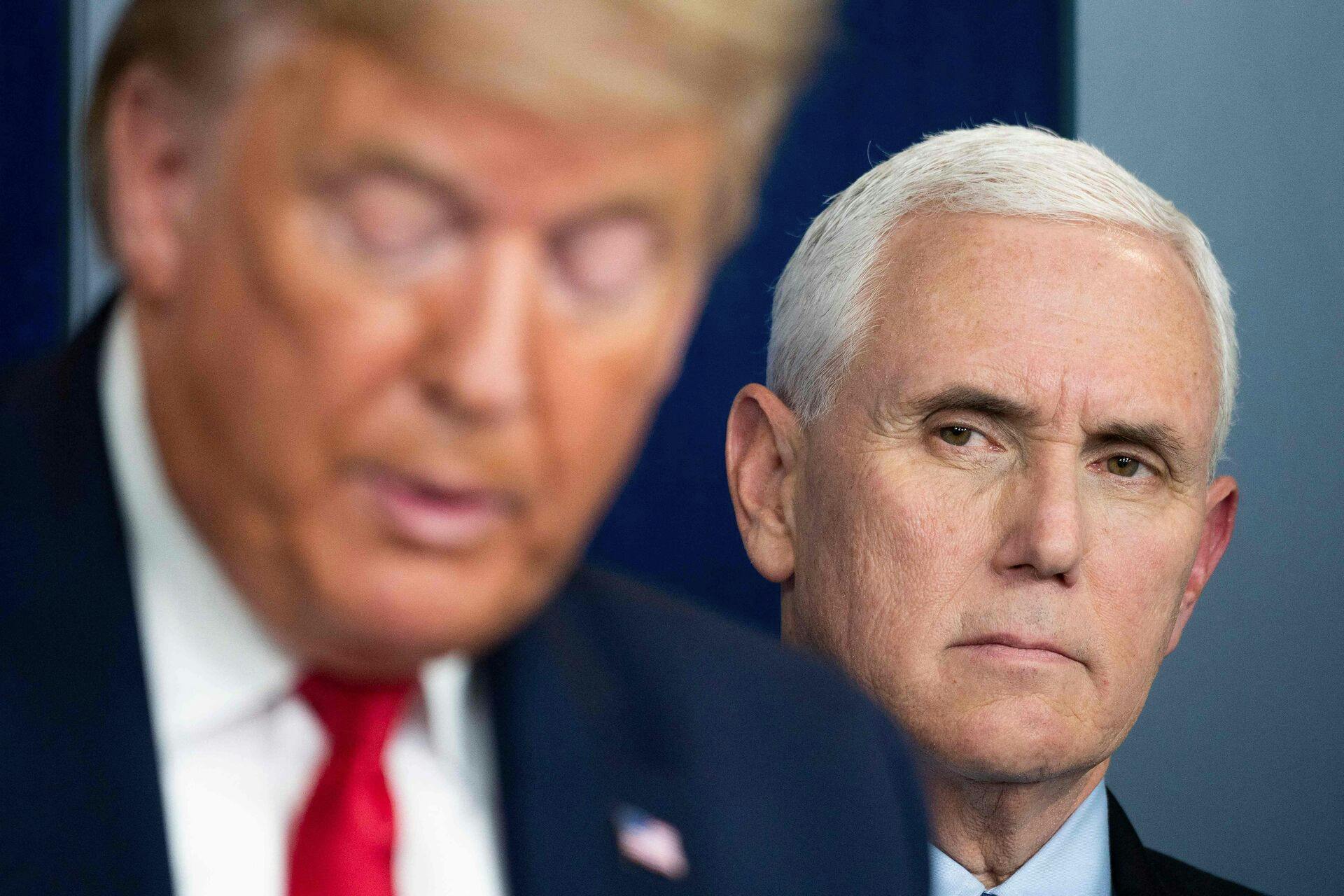 Mike Pence lod sig bruge som vicepræsident, indtil Donald Trump overtrådte alt det, som han står på. Og så smed Trump ham ud af vennekredsen.