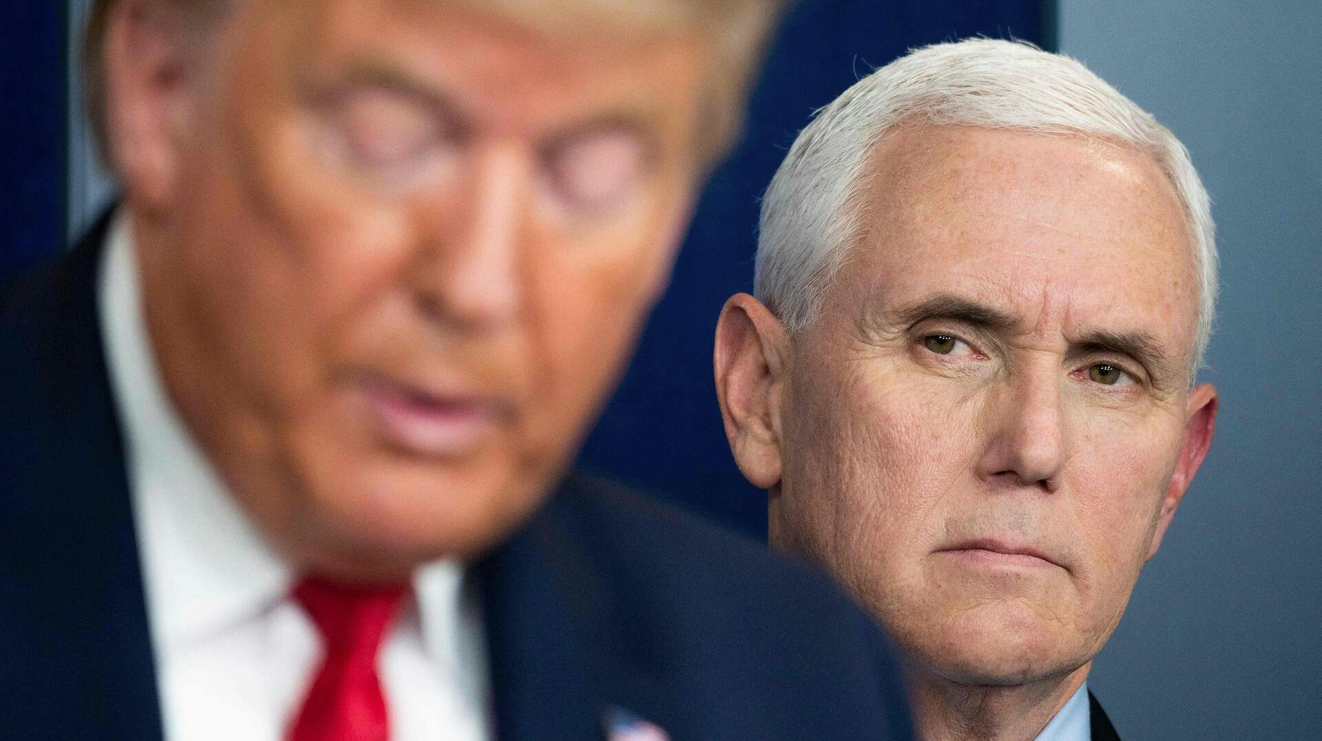 Mike Pence lod sig bruge som vicepræsident, indtil Donald Trump overtrådte alt det, som han står på. Og så smed Trump ham ud af vennekredsen.