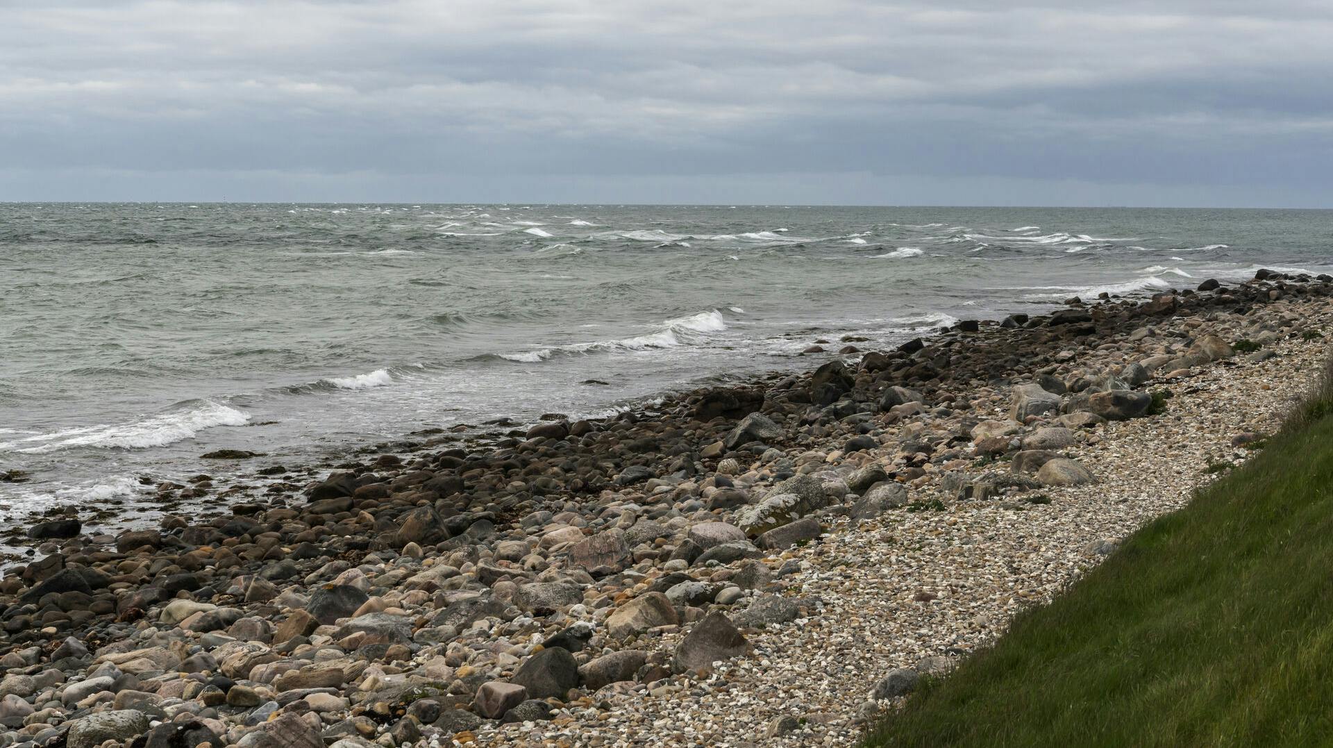Sjællands Odde i pålandsvind, hvor Sjællands Rev er meget synligt