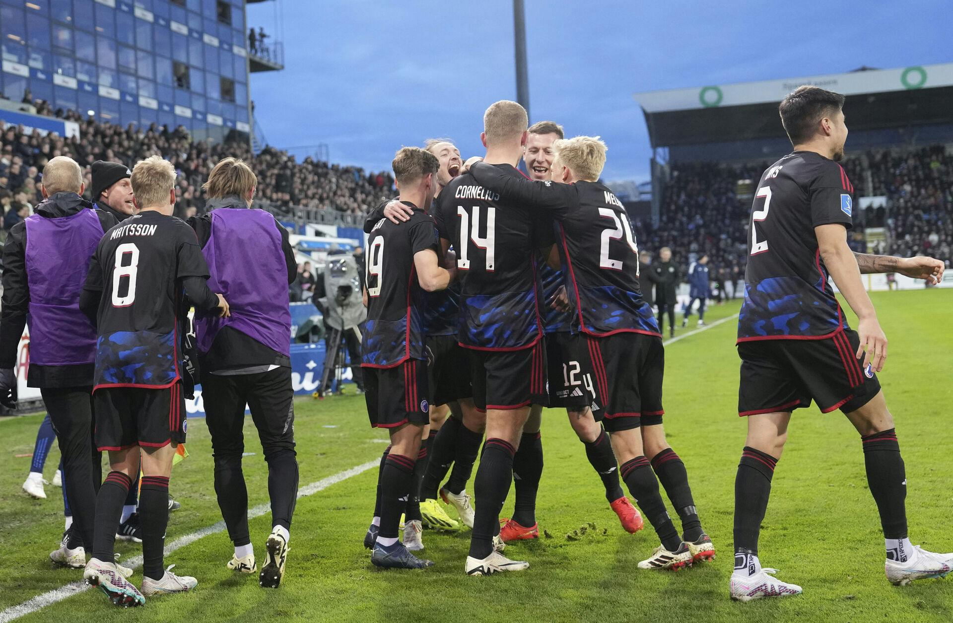 FCK jubel ved Andreas Cornelius (FCK 14) mål il 0-2 da OB møder FC København i Superligaen på Nature Energy Park i Odense søndag den 17. marts 2024.. (Foto: Claus Fisker/Ritzau Scanpix)