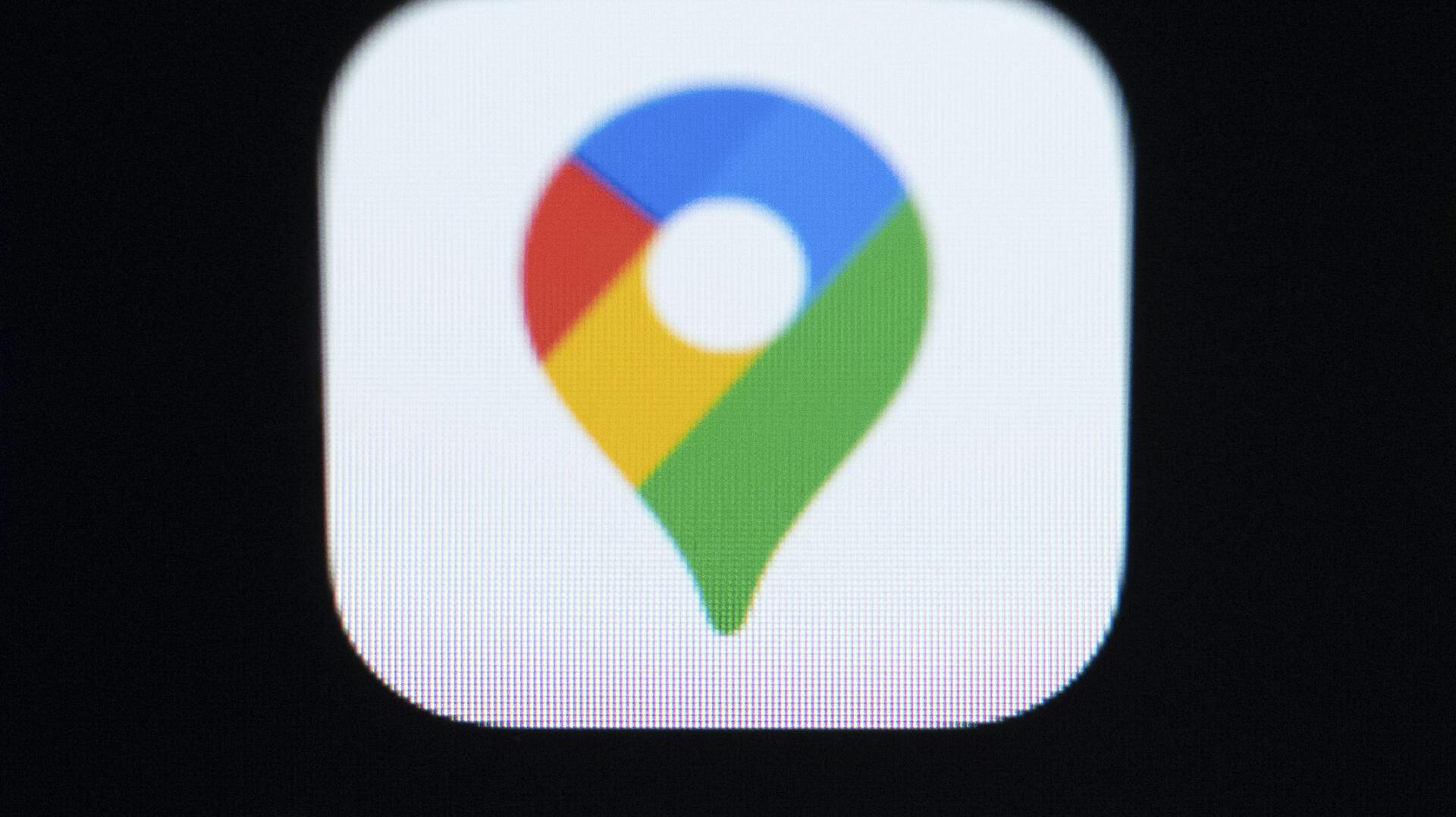 07 December 2021, Baden-Wuerttemberg, Villingen-Schwenningen: The Google Maps application app is seen on the display of an iPhone SE. Photo by: Silas Stein/picture-alliance/dpa/AP Images