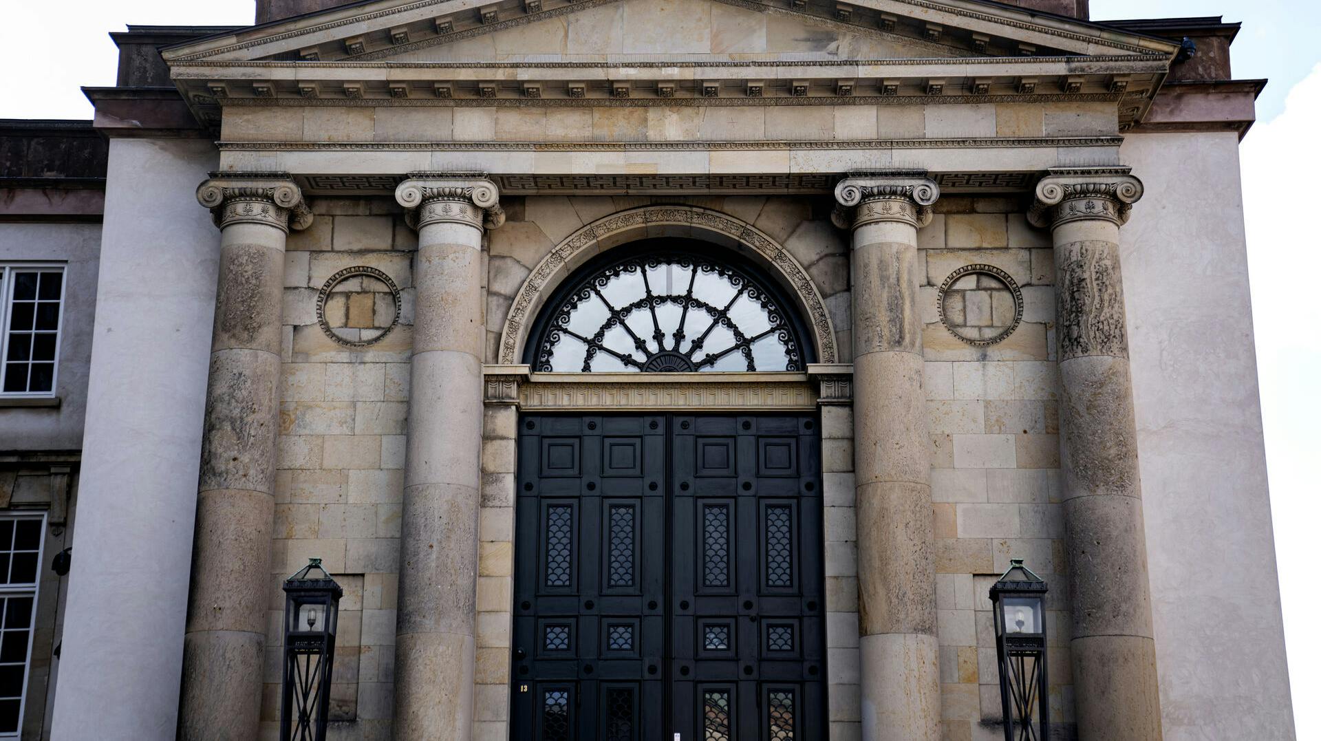 Højesteret har skærpet direktørens straf.