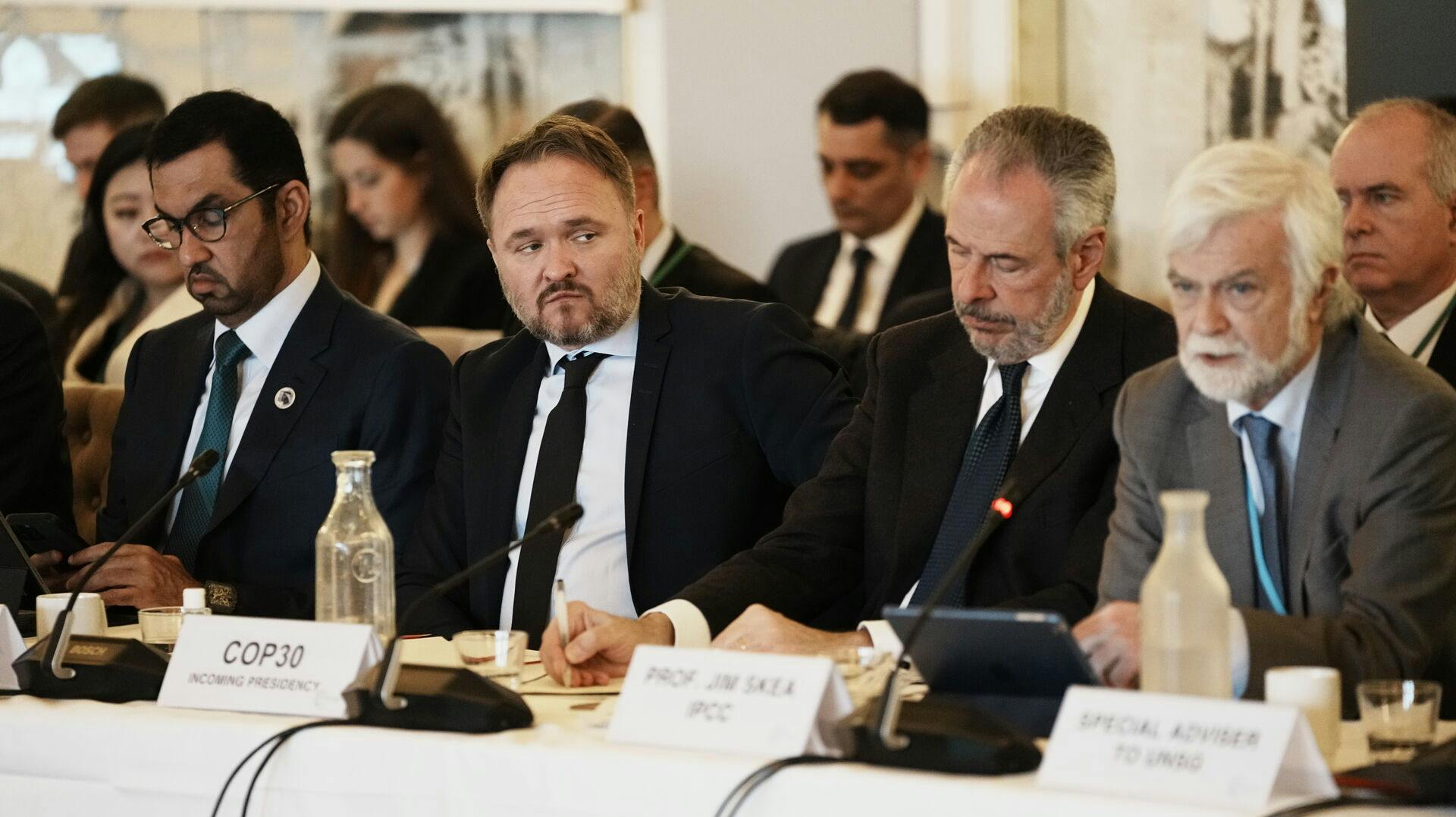 Klimaministre mødes på Marienlyst Strandhotel i Helsingør torsdag den 21. marts. Danmark er igen i år vært for indledende drøftelse forud for dette års klimatopmøde, COP29, i Aserbajdsjan til november. 