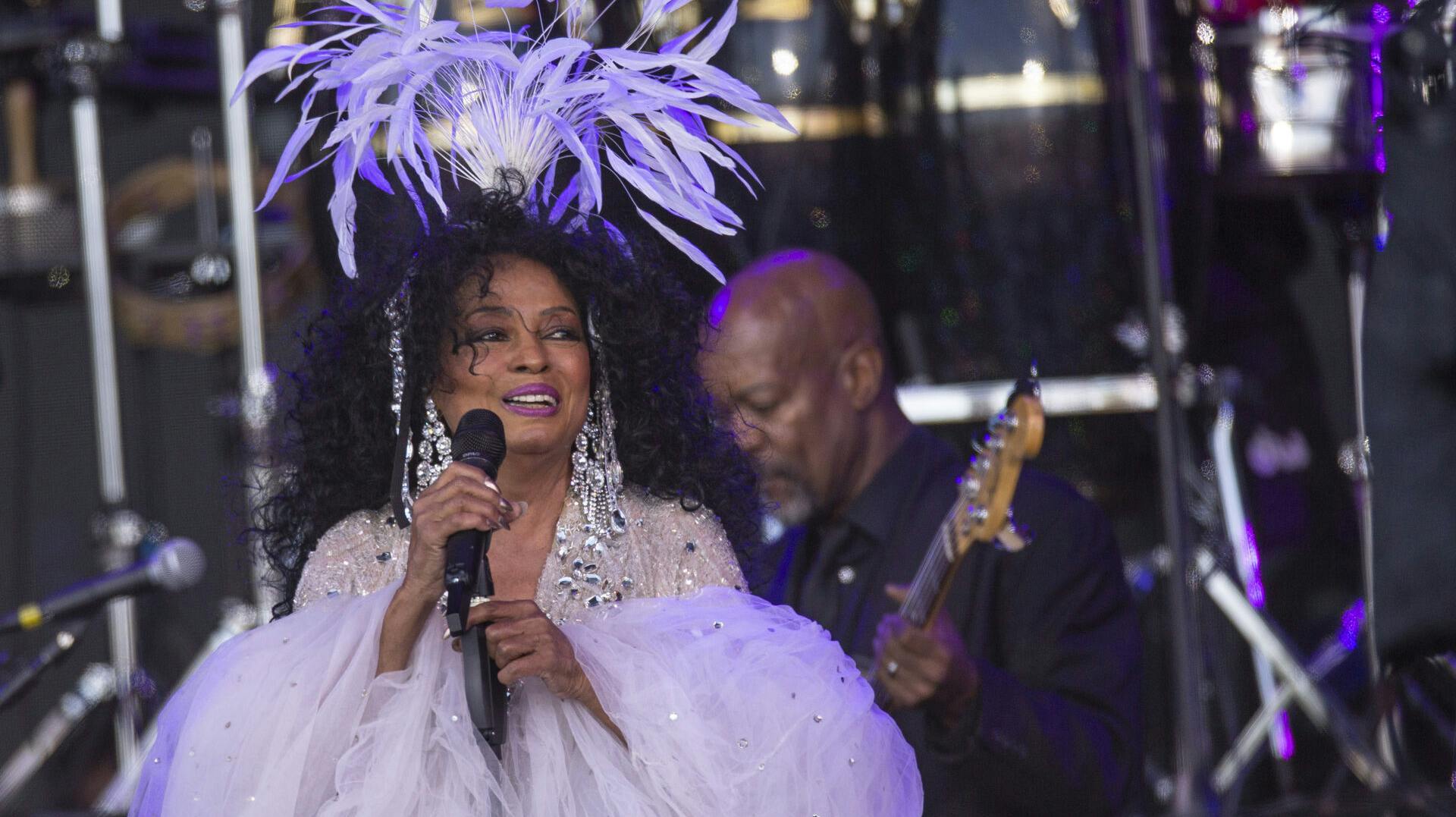 Diana Ross er blandt de største navne, som optræder til Fredagsrock i år.