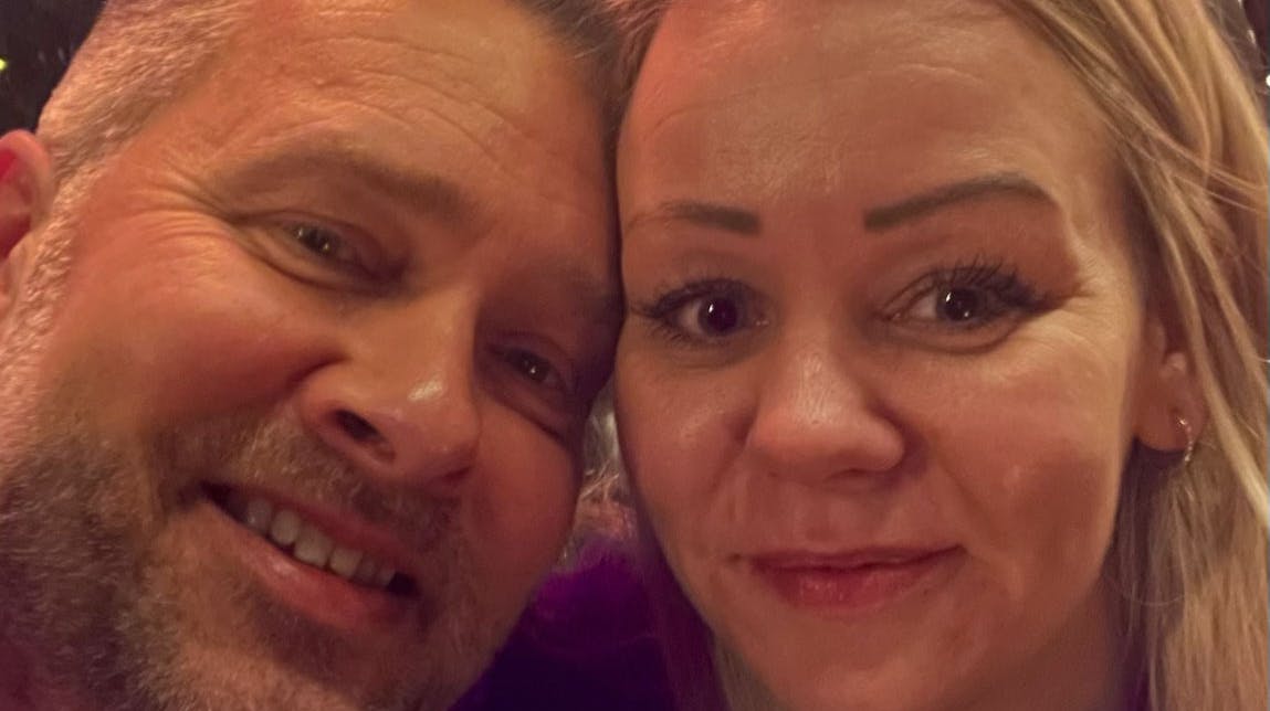 Amorinerne spirede i foråret mellem Martin Brodersen og Malou Petersen. Nu er det forbi mellem dem.