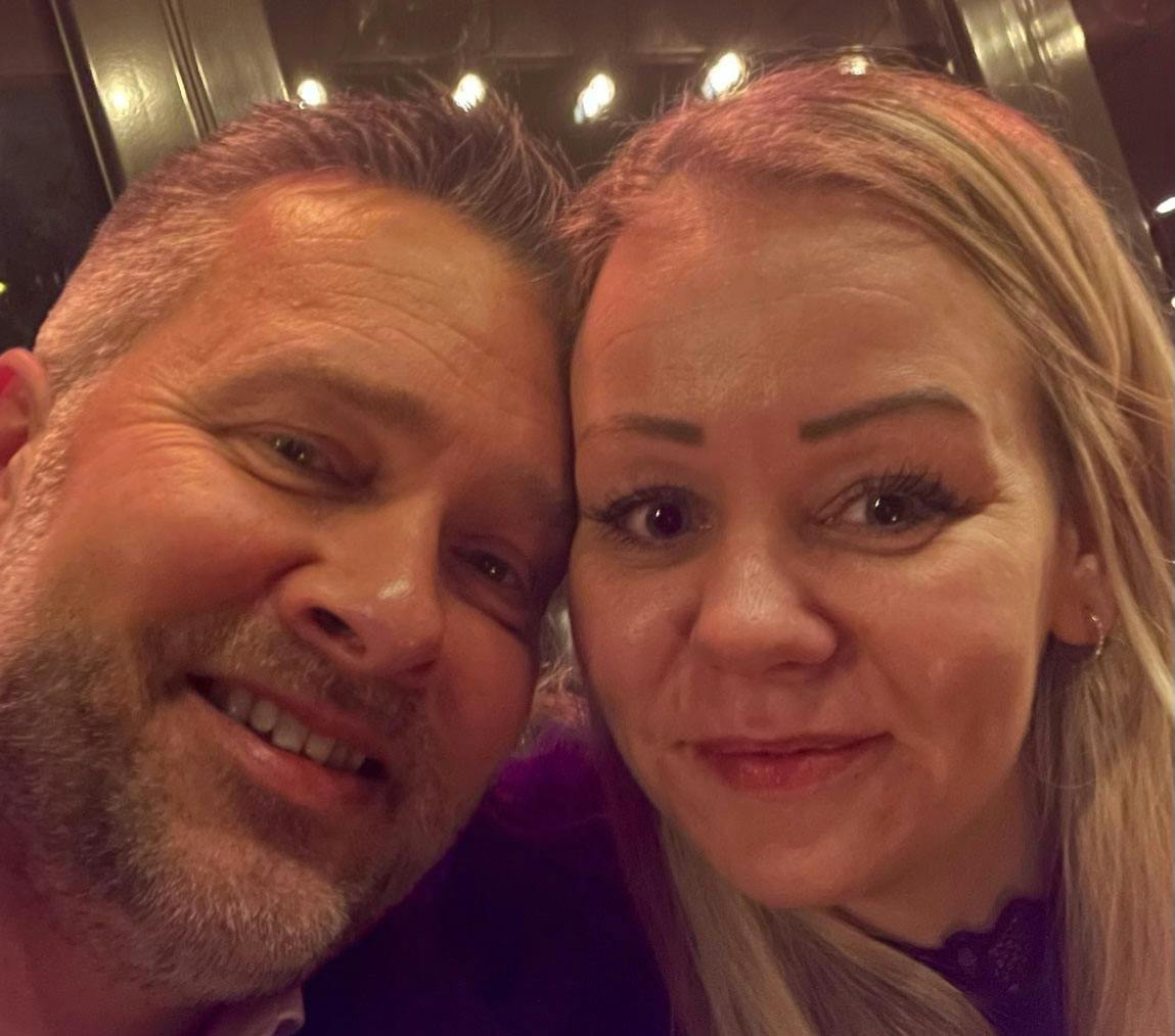 Amorinerne spirer mellem Martin Brodersen og Malou Petersen.