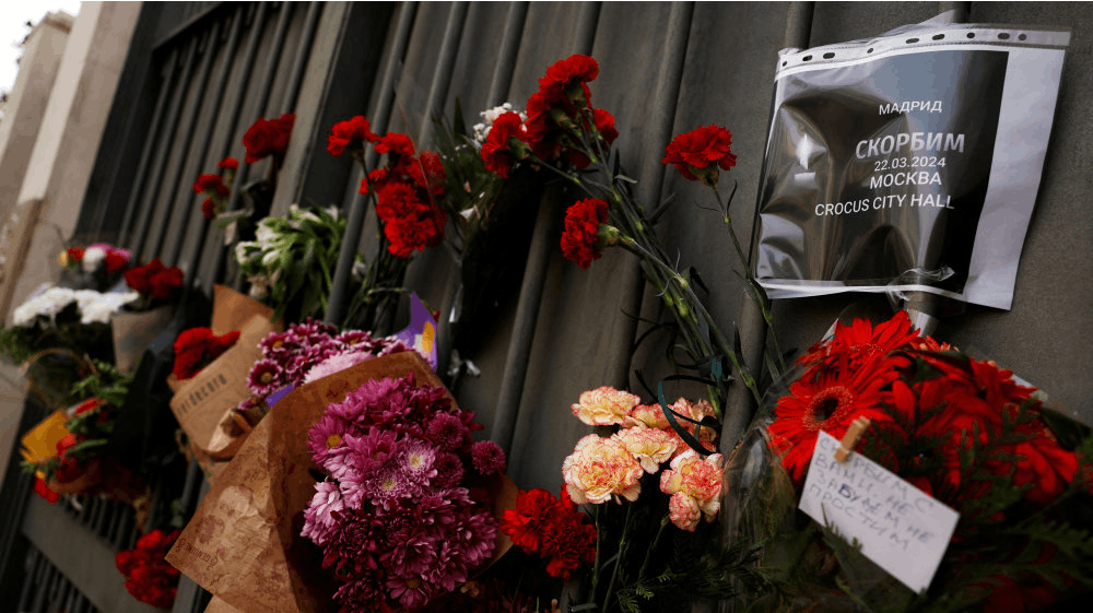 Et angreb fandt fredag aften sted i Crocus City Hall i Krasnogorsk, som er en forstad til den russiske hovedstad, Moskva. Over 100 personer har mistet livet.