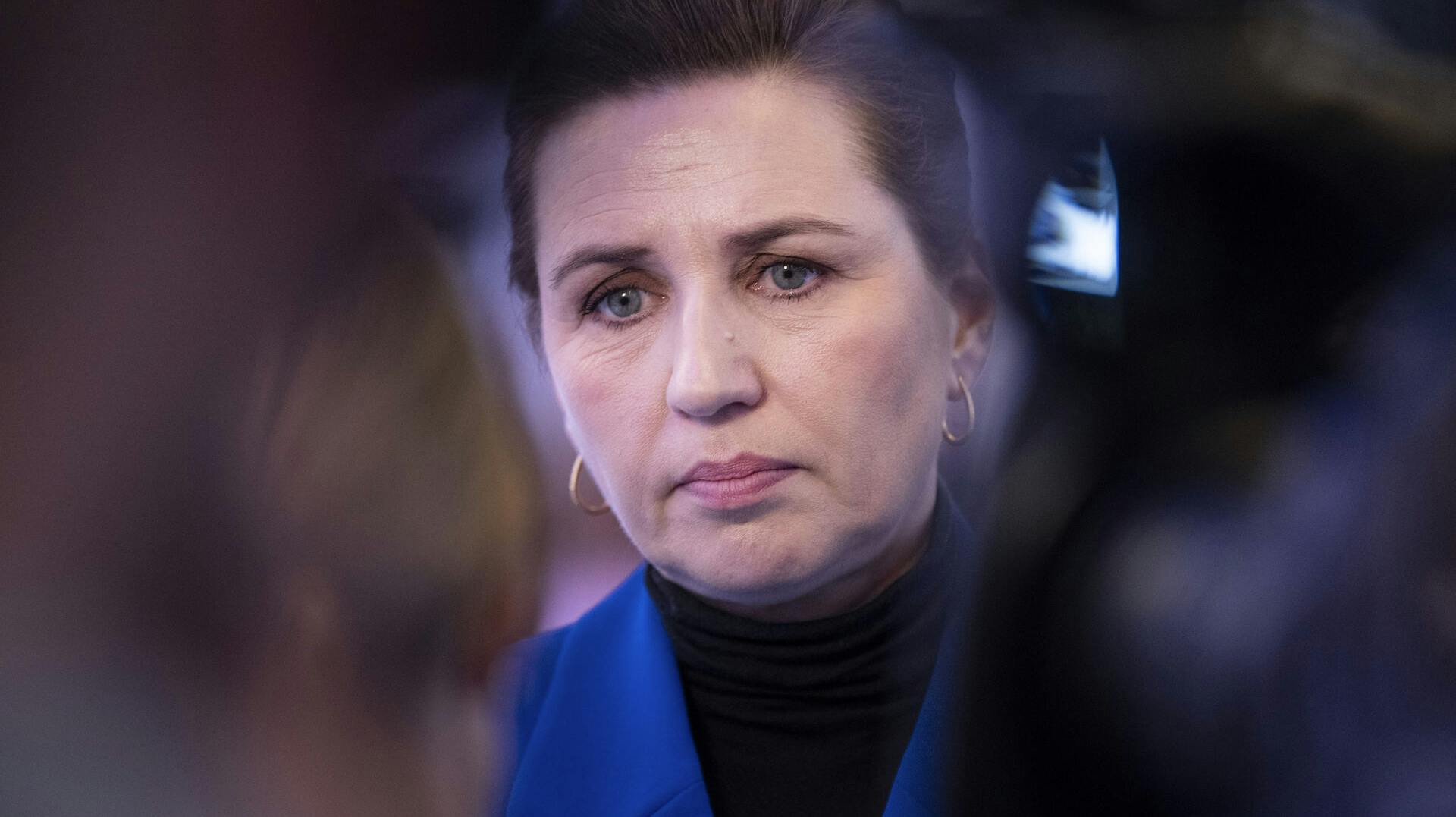 Statsminister Mette Frederiksen taler med pressen før Kommunalpolitisk topmøde i Aalborg Kongres og Kultur Center torsdag den 21. marts 2024.. (Foto: Bo Amstrup/Ritzau Scanpix)