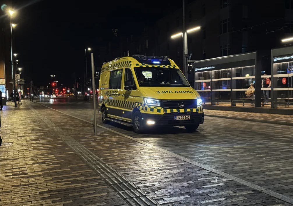 Kontrolløren blev behandlet på stedet.