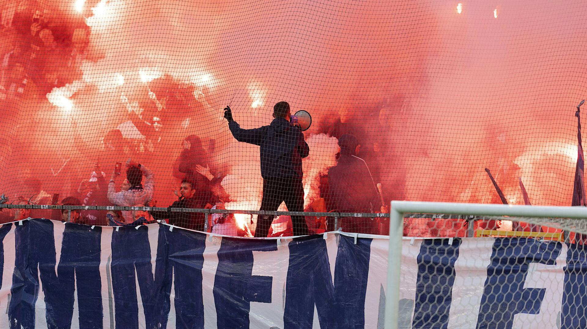 AGFs fans. Oddset Pokalen pokalsemifinale mellem FC Nordsjælland og AGF i Farum fredag den 29. marts 2024.. (Foto: Claus Bech/Ritzau Scanpix)