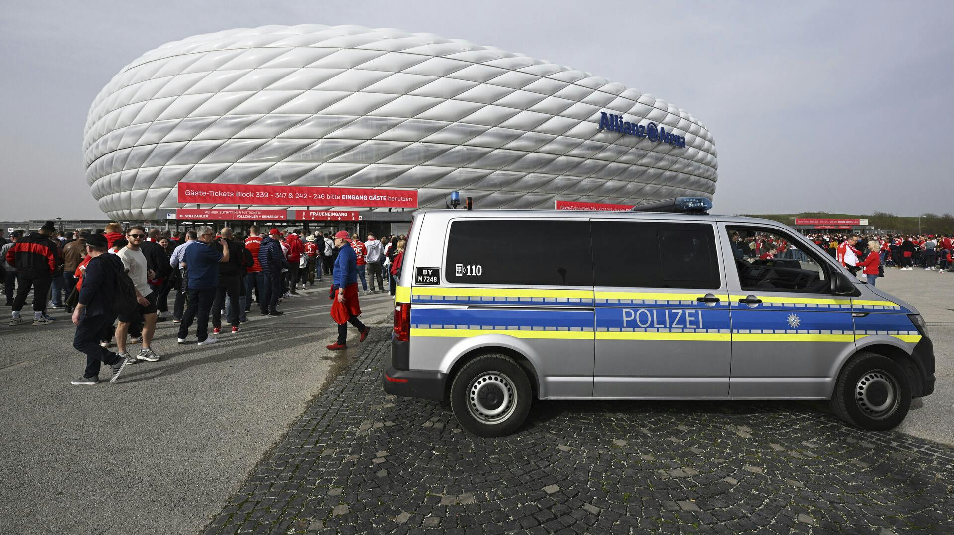 Allianz Arena skulle angiveligt være et terrormål i forbindelse med kampen mellem Bayern München og Dortmund. 