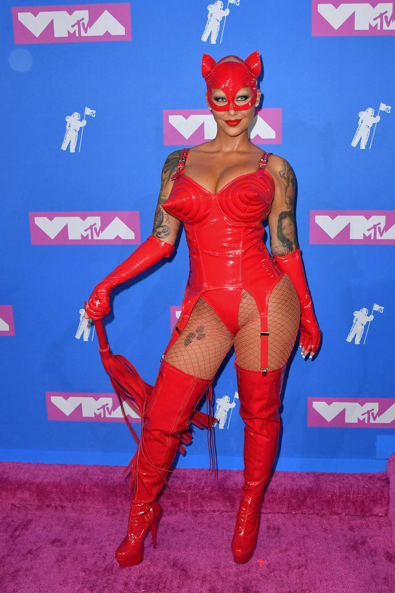 Amber Rose har bestemt ikke lagt det sexede look bag sig. Her fotograferet til MTV Video Music Awards i 2018.
