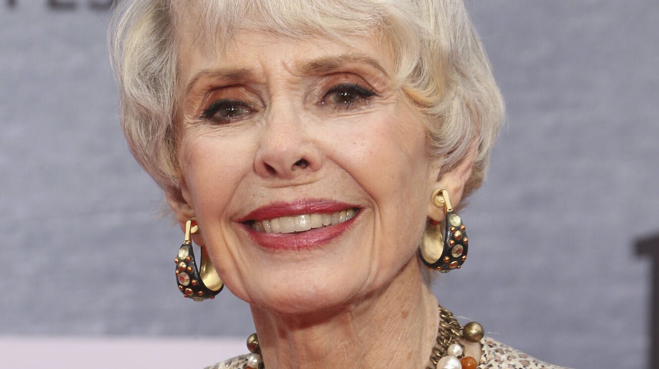 Barbara Rush er død.