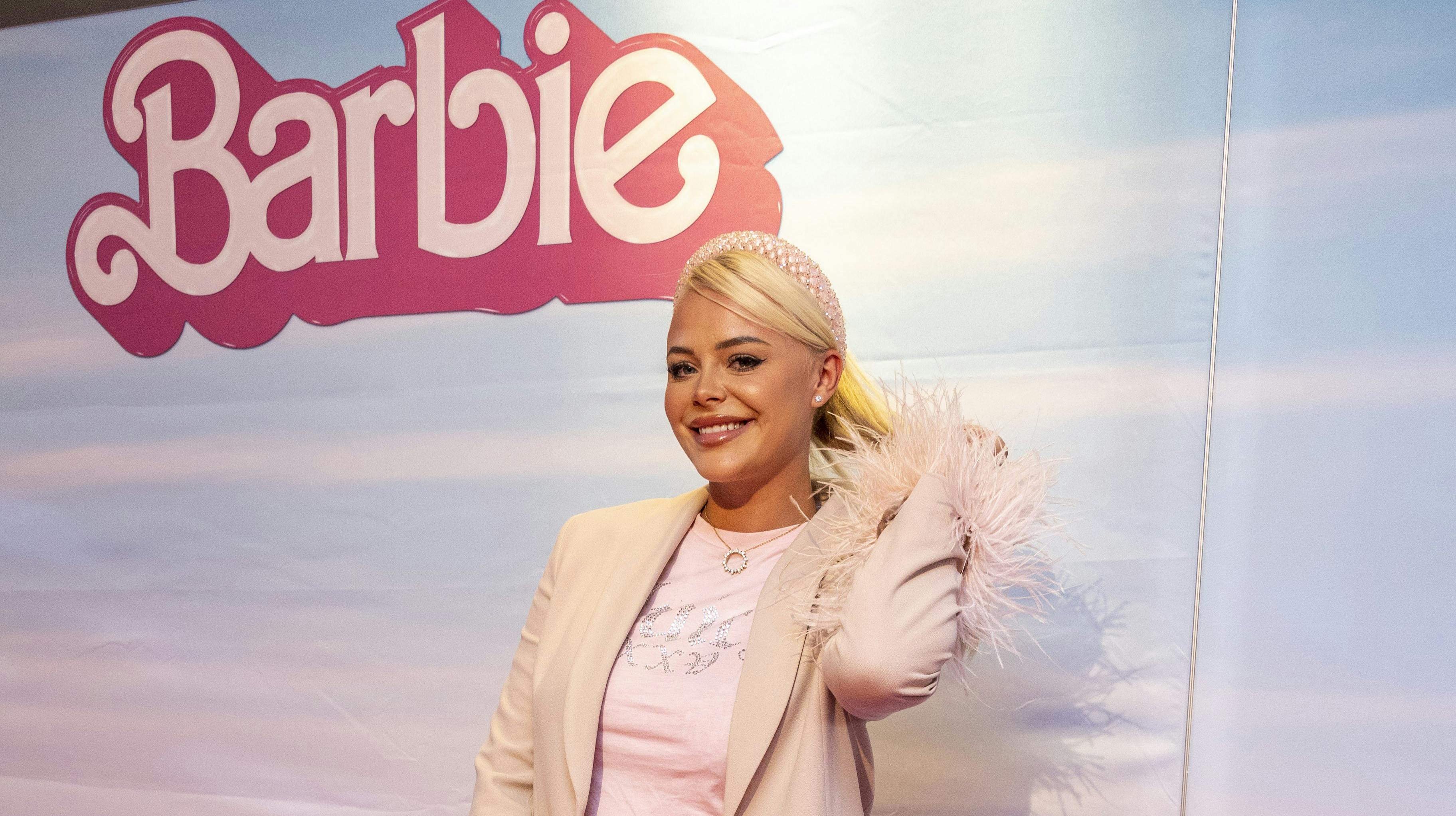 Elvira Pitzner har siden frikendelsen i februar kæmpet for at få omstødt grundlaget for dommen i sin utroskabssag fra Dubai. Det er nu lykkedes hende, skriver medie.