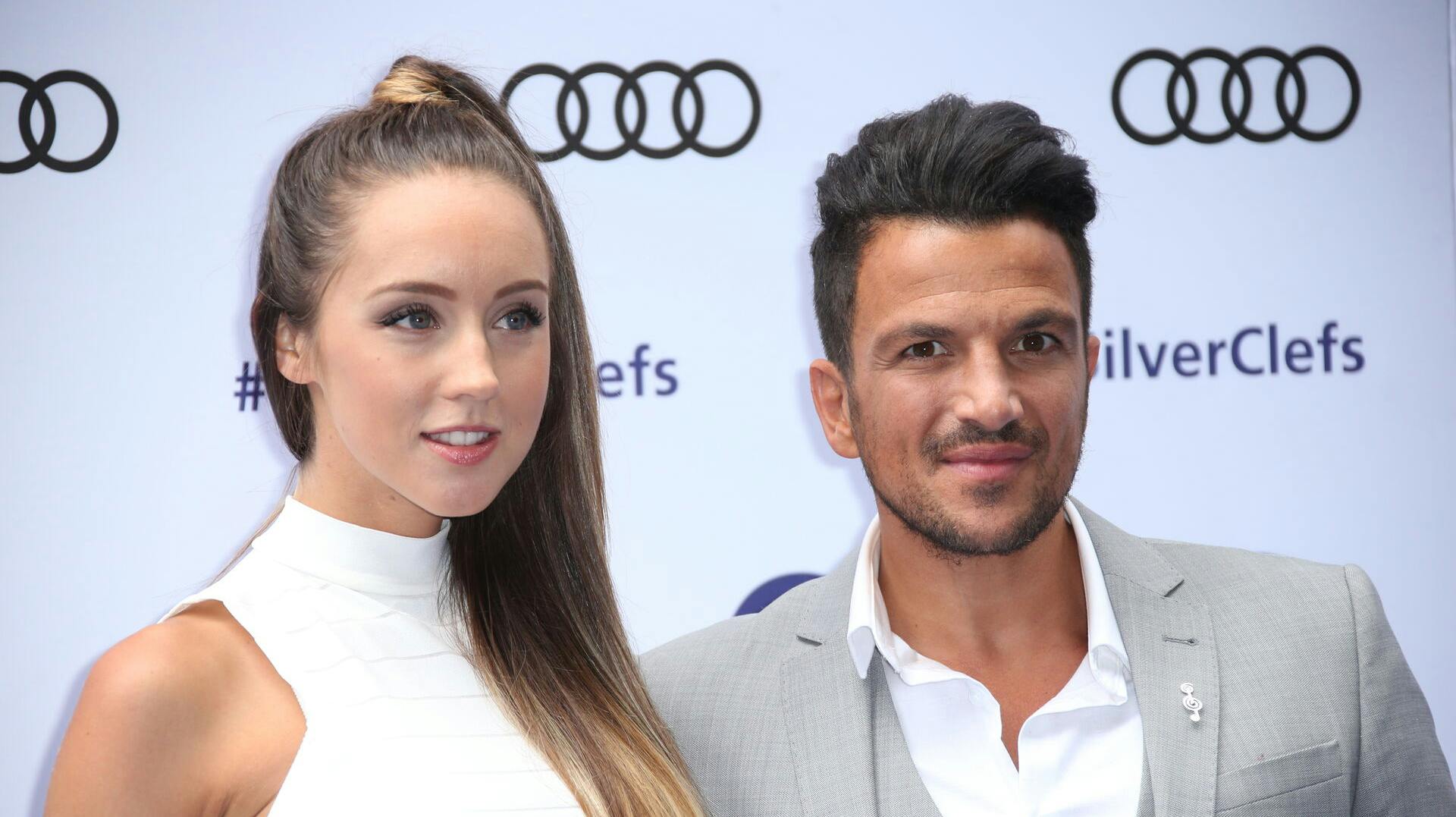 Peter Andre og partneren Emily MacDonagh. 