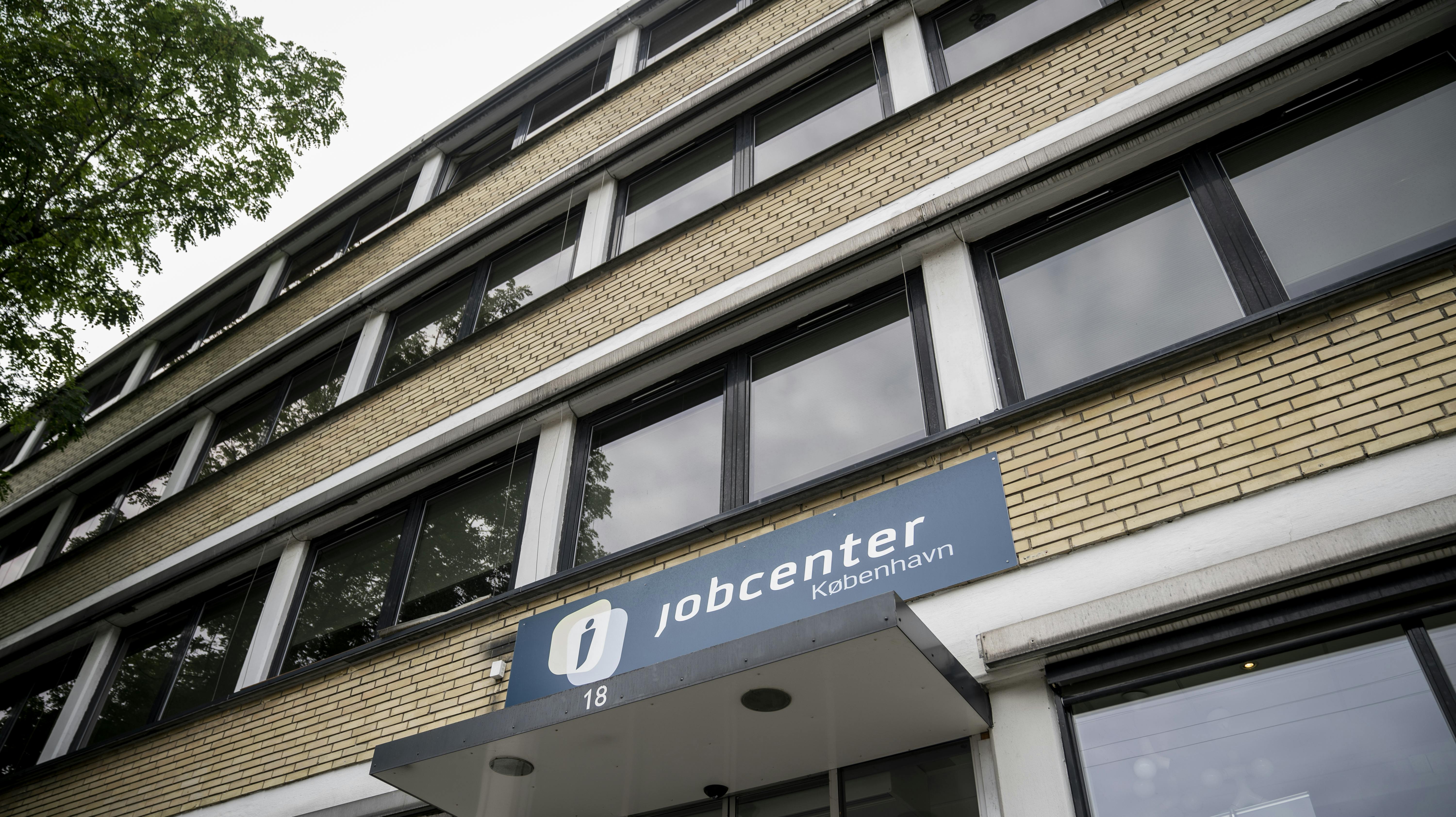 Det tyder på, at antallet af ledige i Danmark holder sig i ro.
