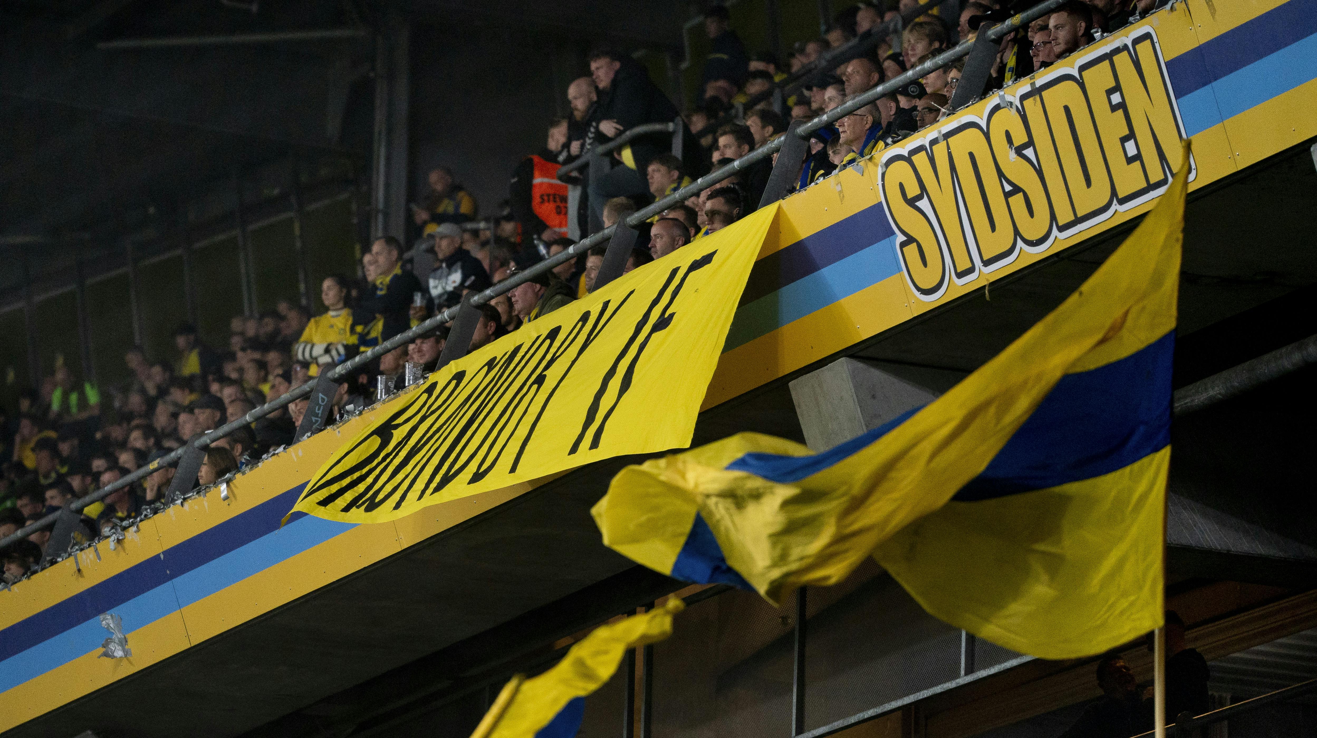 Sydsiden er normalt den mest stemningsskabende tribune på Brøndby Stadion. (Arkivfoto).