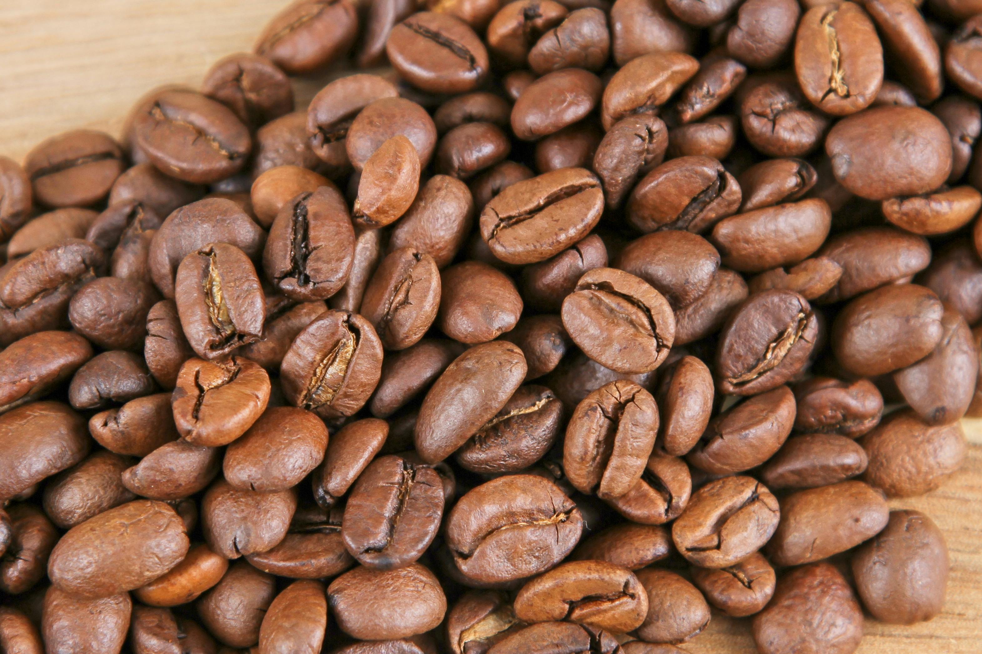 Hele 24 poser kaffe forsøgte to tyve torsdag at stjæle fra en butik i Lejre.
