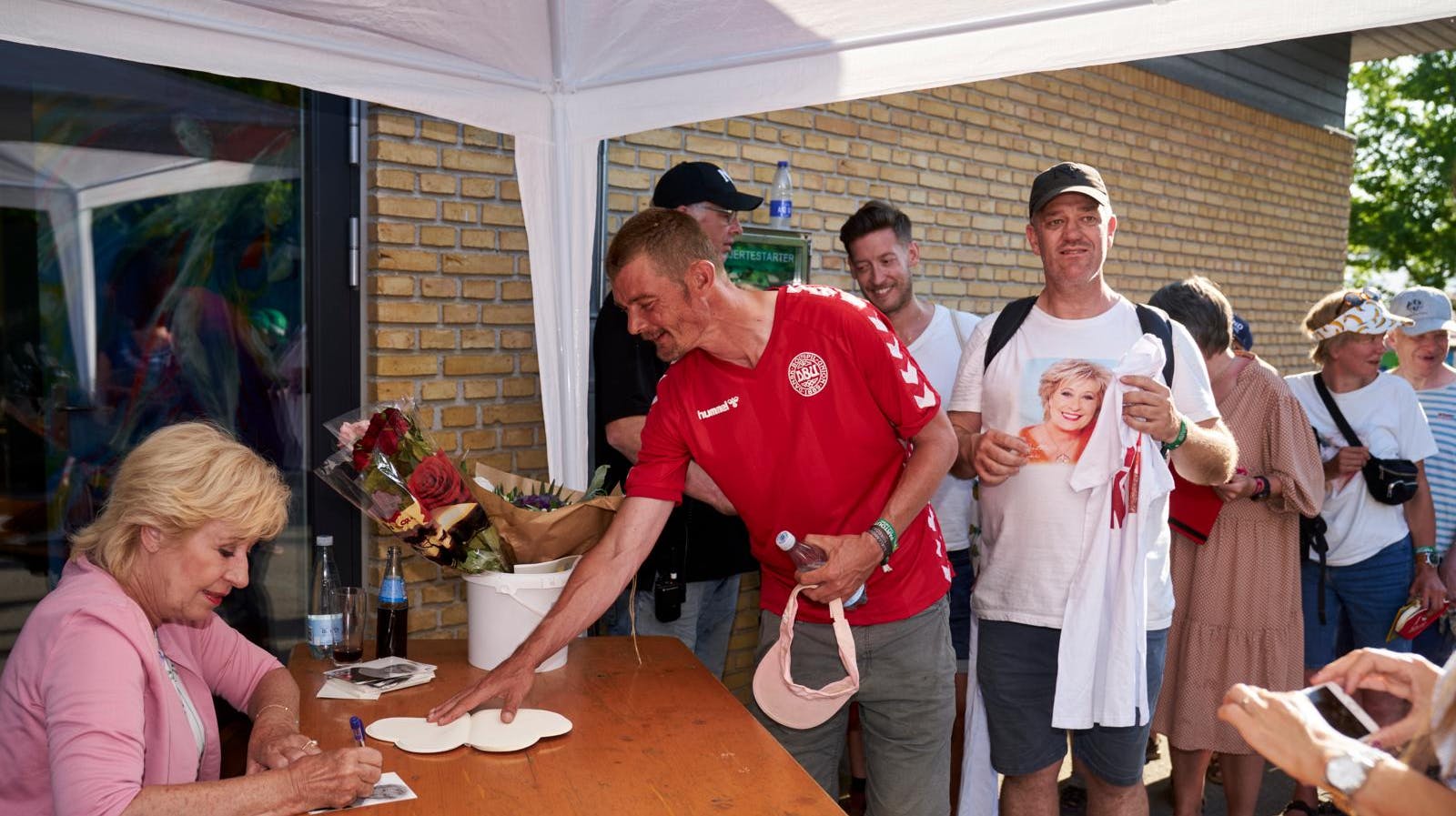 Det er oplevelser som disse, at de udviklingshæmmede snart kan kalde fortid, hvis festivalen ikke bliver reddet.