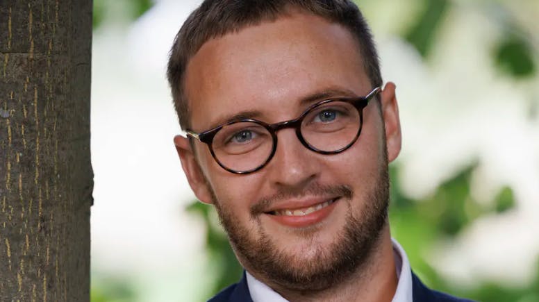 Tobias Ytting Kjærgaard Jensen opdagede under "Kærlighed hvor kragerne vender", at han stadig er mærket af et tidligere forhold.