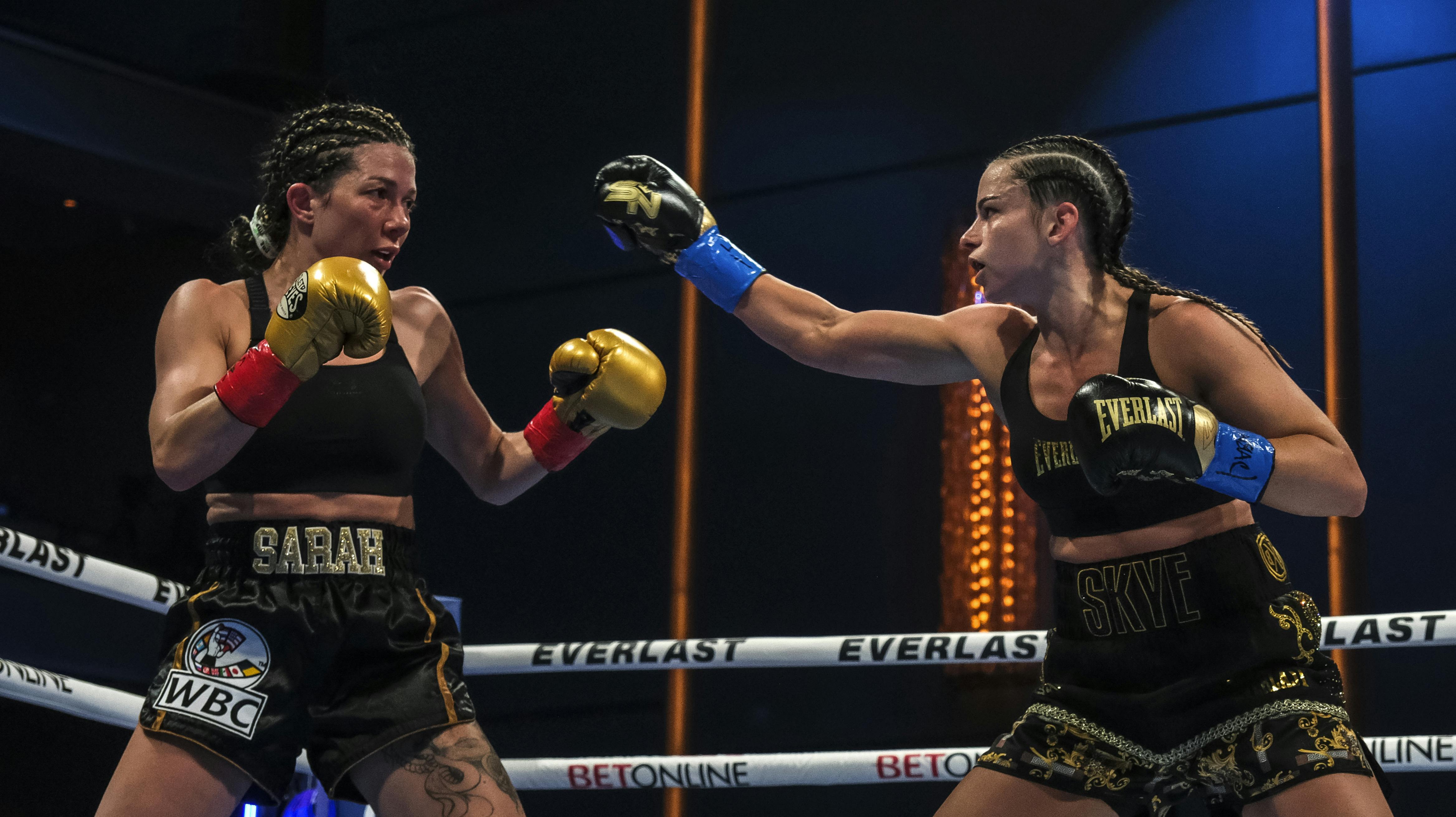 Den danske bokser Sarah Mahfoud tabte natten til søndag dansk tid til australske Skye Nicholson.