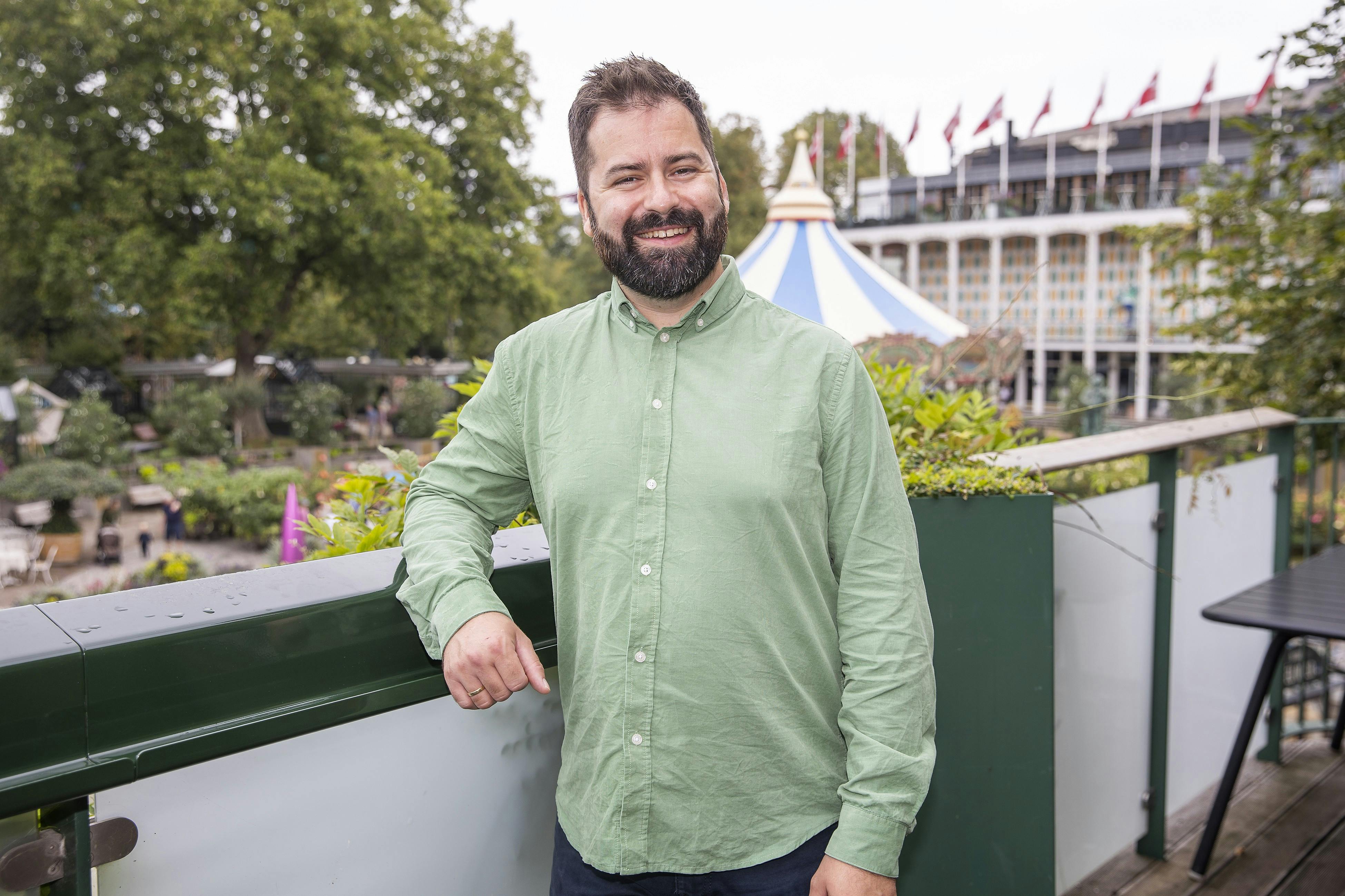 Komiker Anders Grau er blevet far for anden gang. Det afslører han i podcasten "Så har vi balladen".