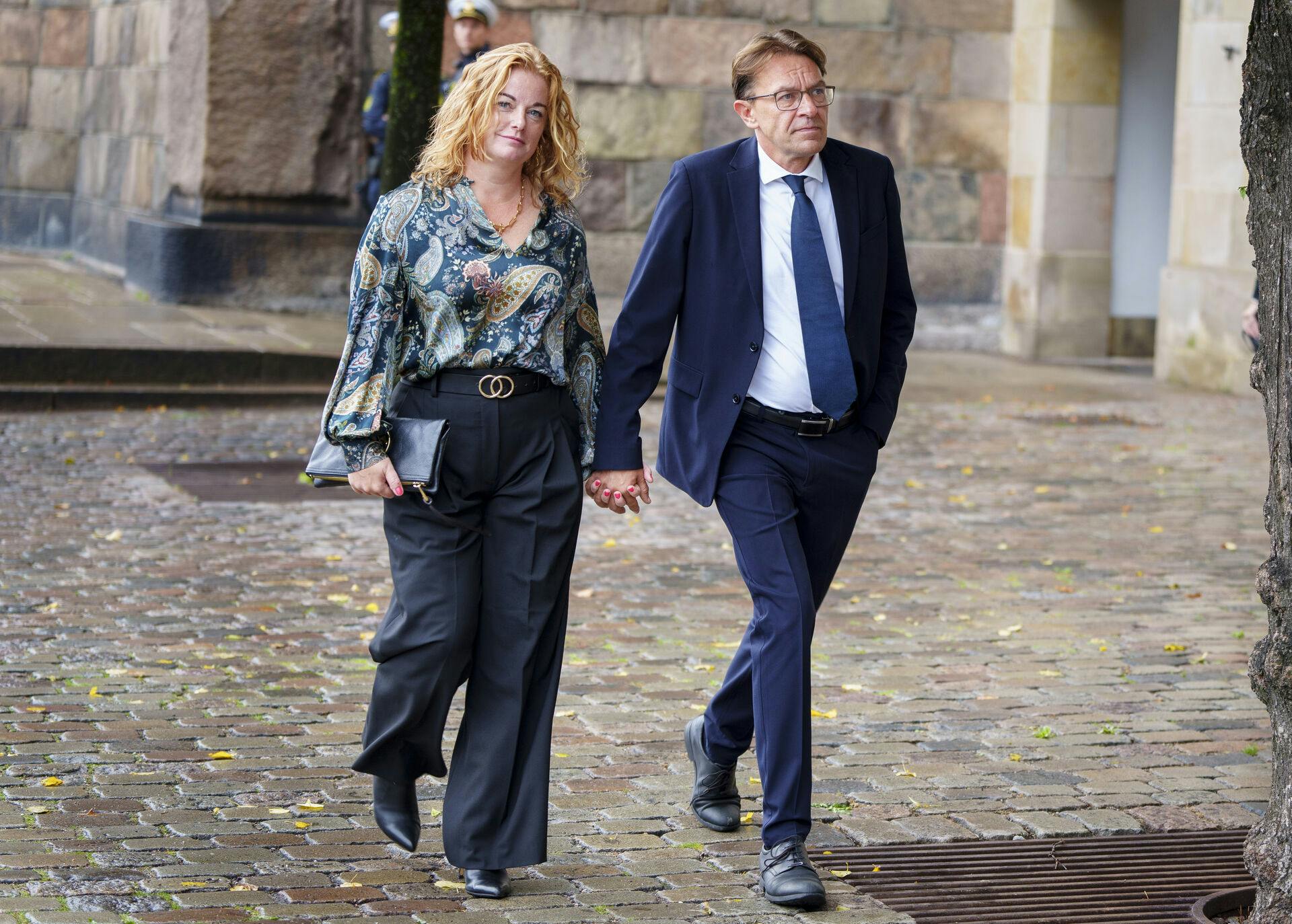 Jeppe Søe og kæresten Linda Charning er gået af med netfisse.dk, der har givet politikeren så meget omtale.
