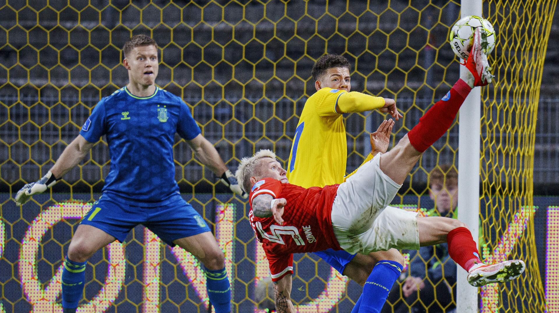 Oliver Sonne leverede en perle af et mål i Brøndby mandag aften. 