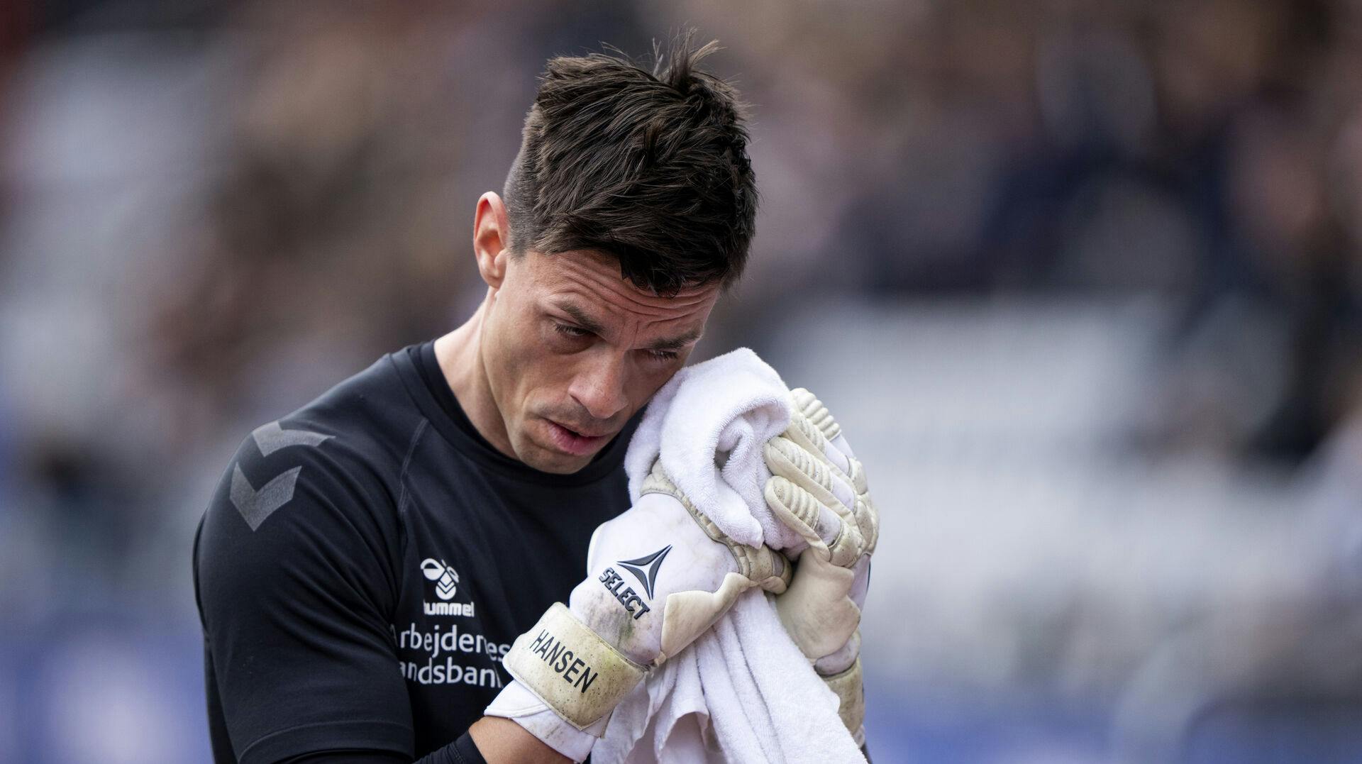 AGFs målmand Jesper Hansen forlænger til 2025. 