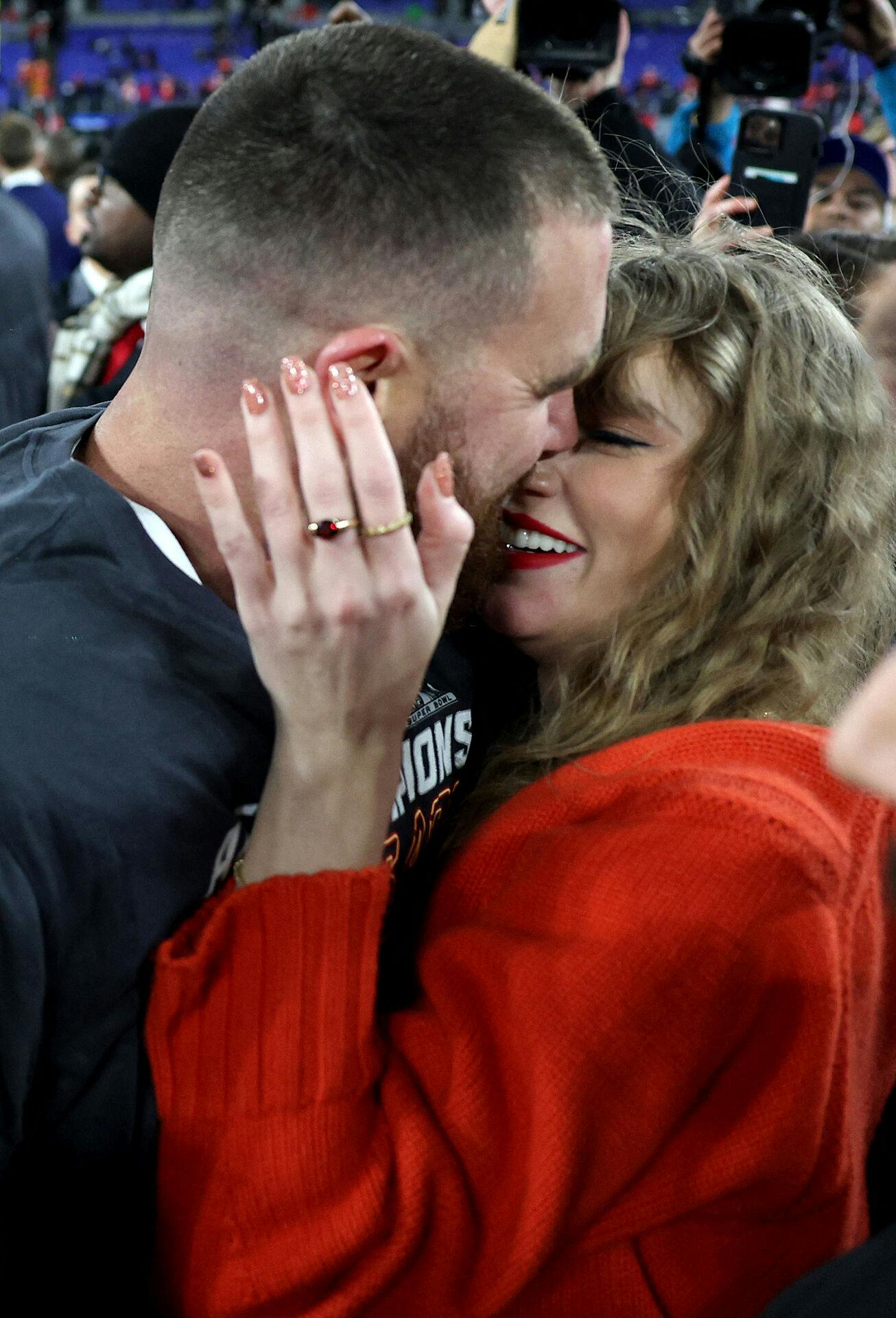 Taylor Swift har gæstet Travis Kelces fodboldkampe adskillige gange. Her i januar, hvor Chiefs slog Baltimore Ravens.