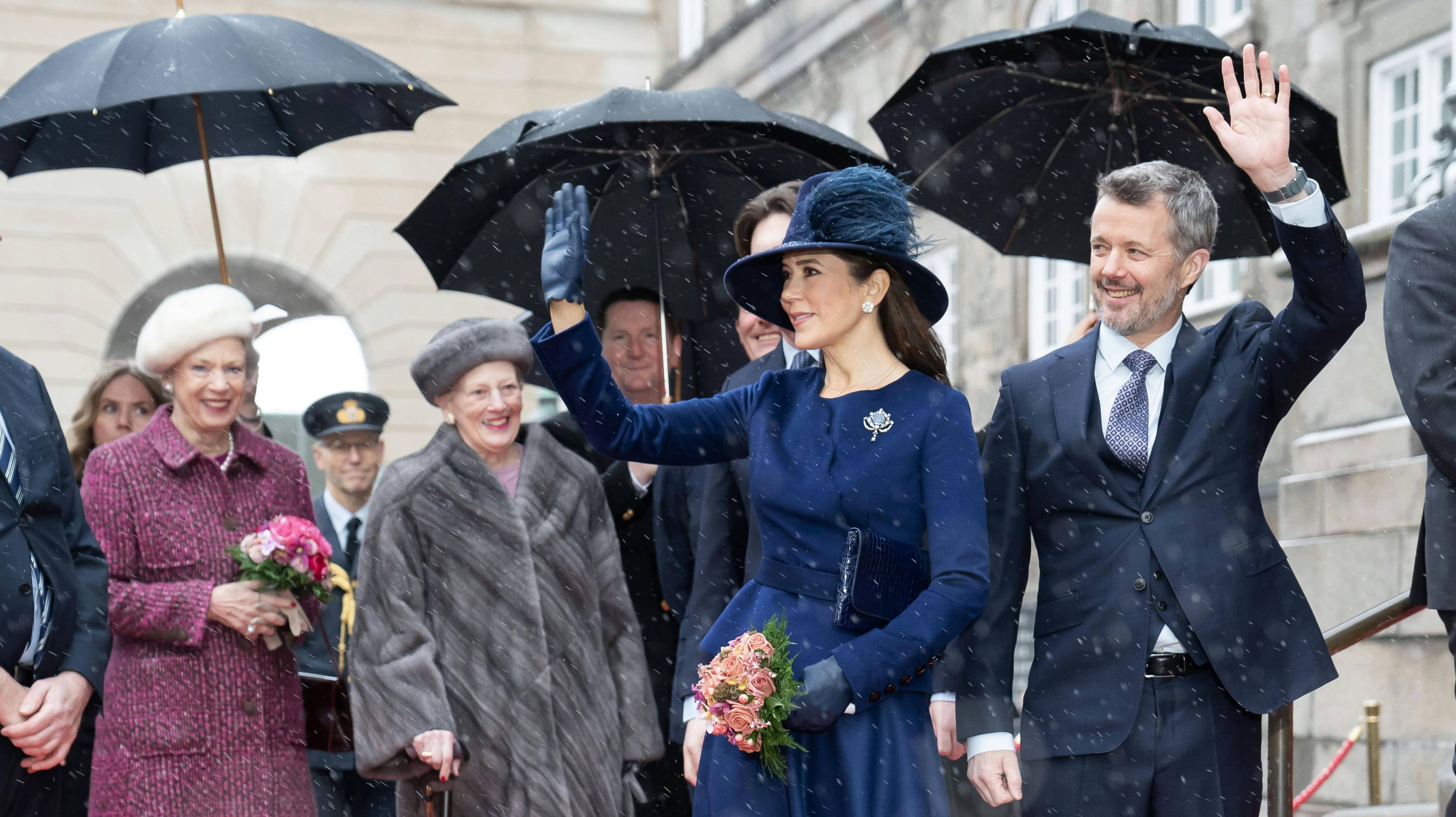 Hvis det står til regeringen, skal de royale vinke farvel til et slot.