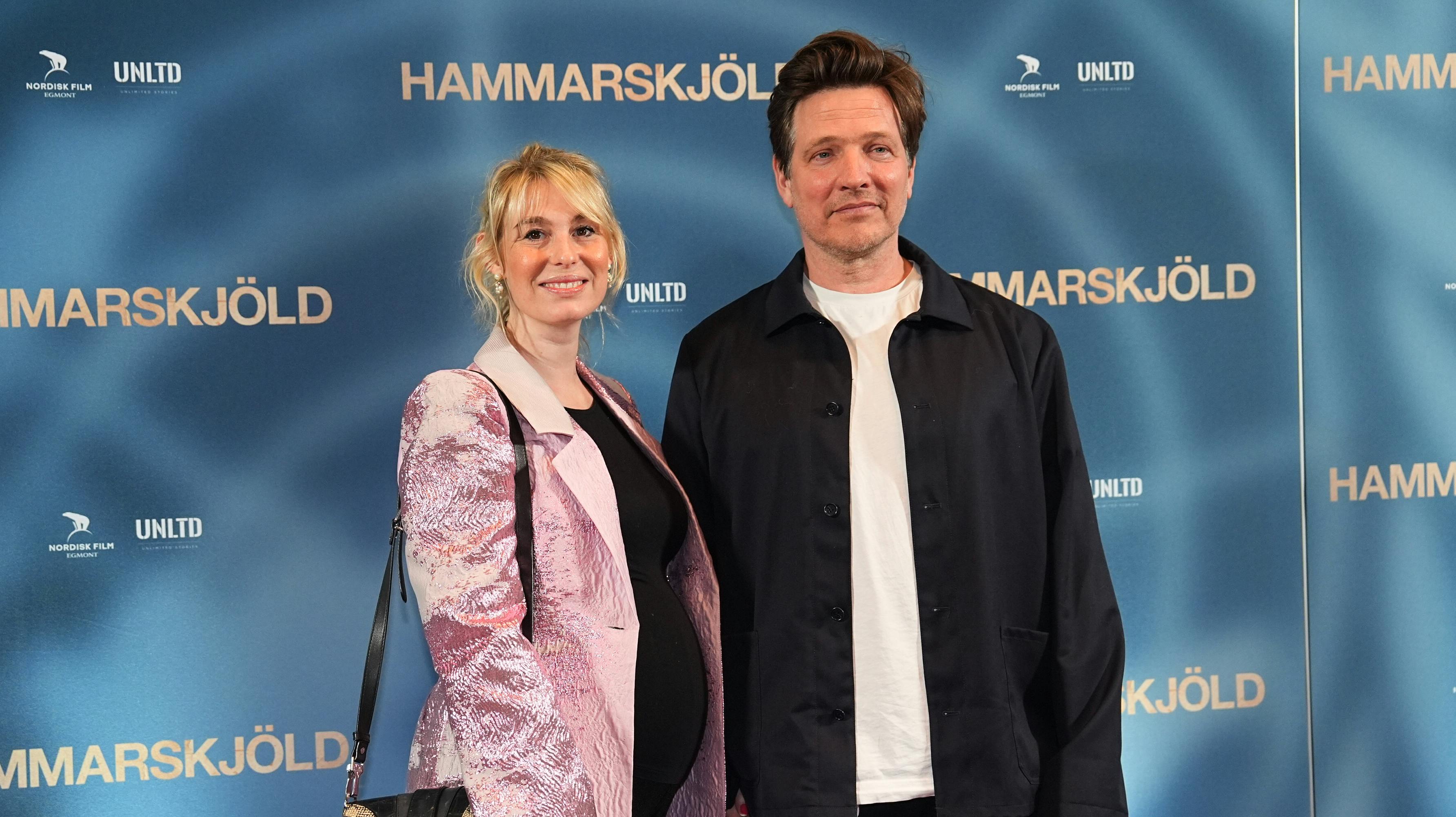 Til sommer bliver fire til fem hjemme hos Thomas Vinterberg og Helene Reingaard Neumann.