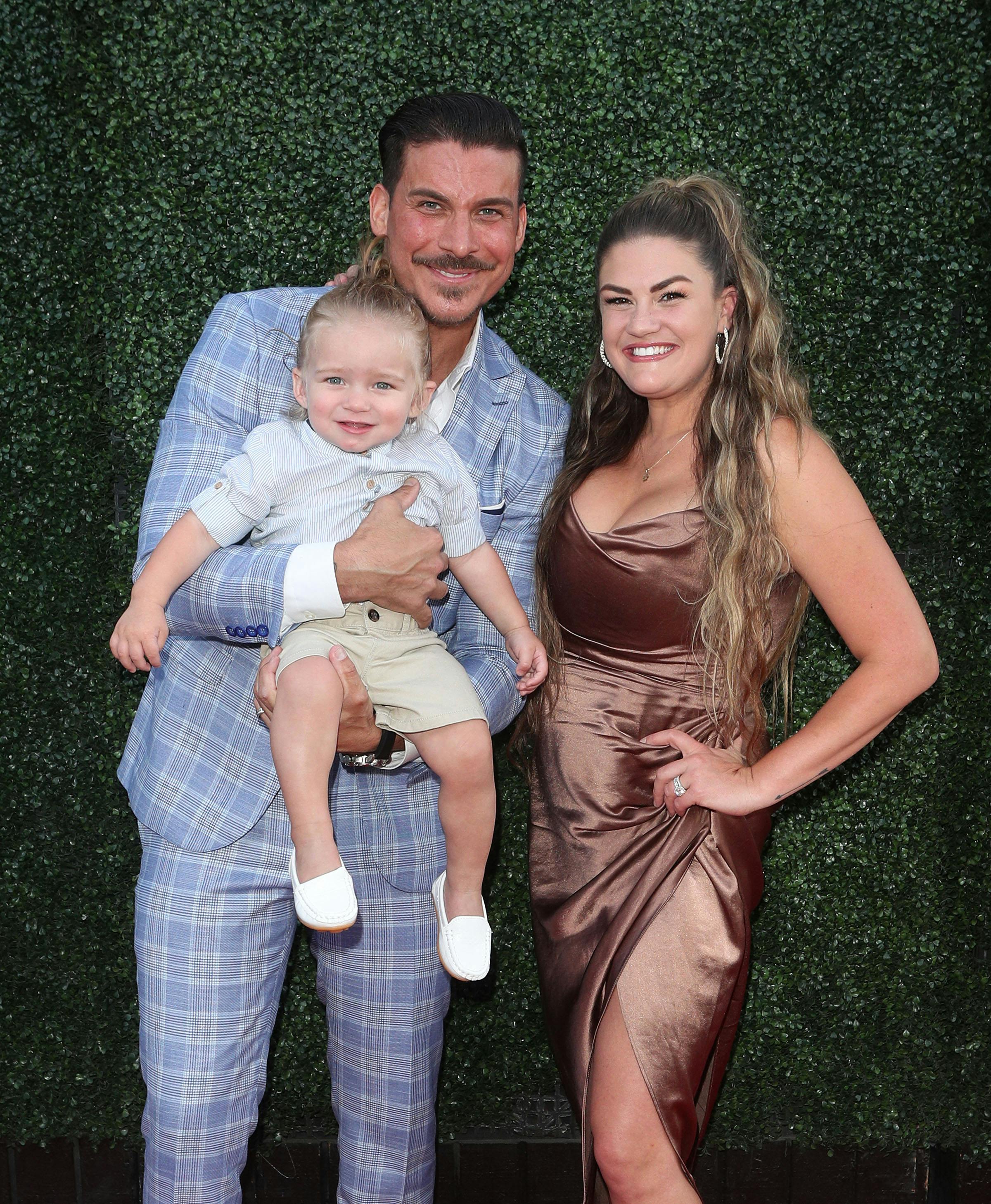 Jax Taylor og Brittany Cartwright med deres fælles søn, Cruz.