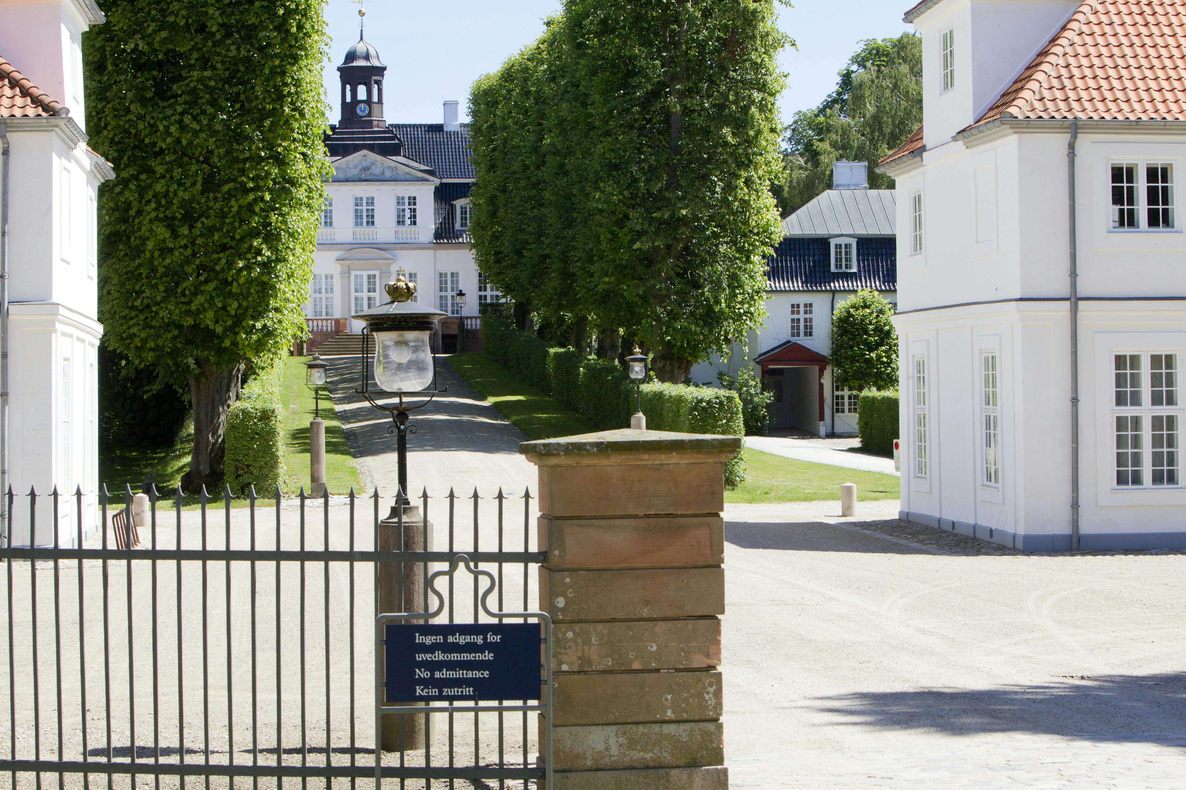 Sorgenfri Slot stod færdigt i 1706.