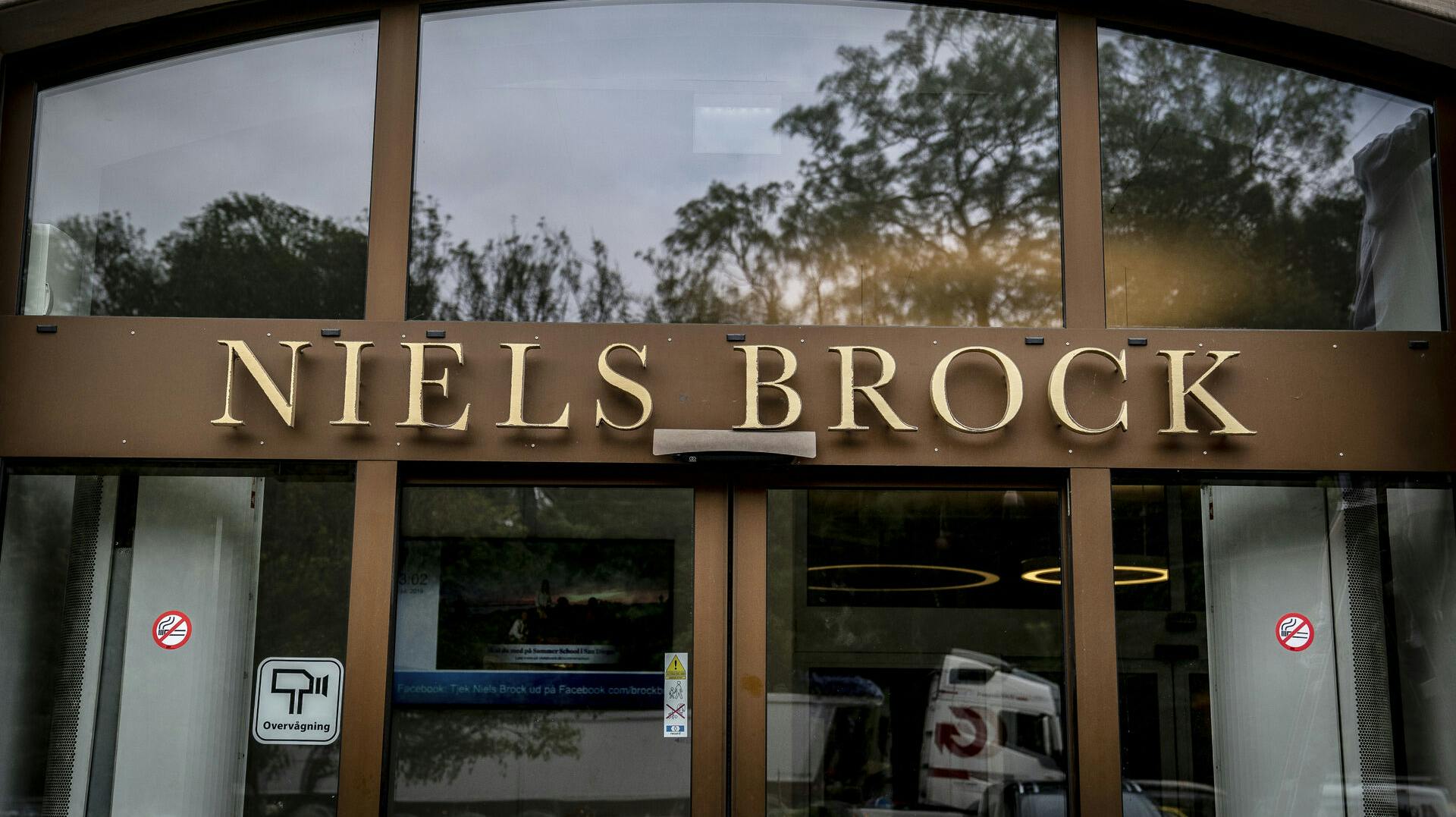 Niels Brock i København dropper nu dresscoden til årets gallafest, efter at den har skabt både røre og debat