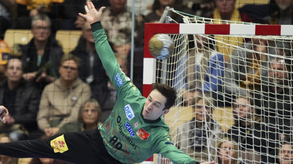 Nikola Portner, her i aktion mod GOG i Champions League, erklærer sig "dybt chokeret" over den positive dopingprøve. (Arkivfoto). 