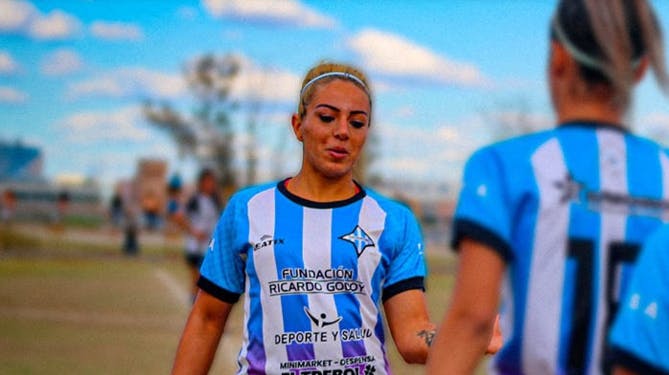 Florencia Guiñazú på fodboldbanen. 