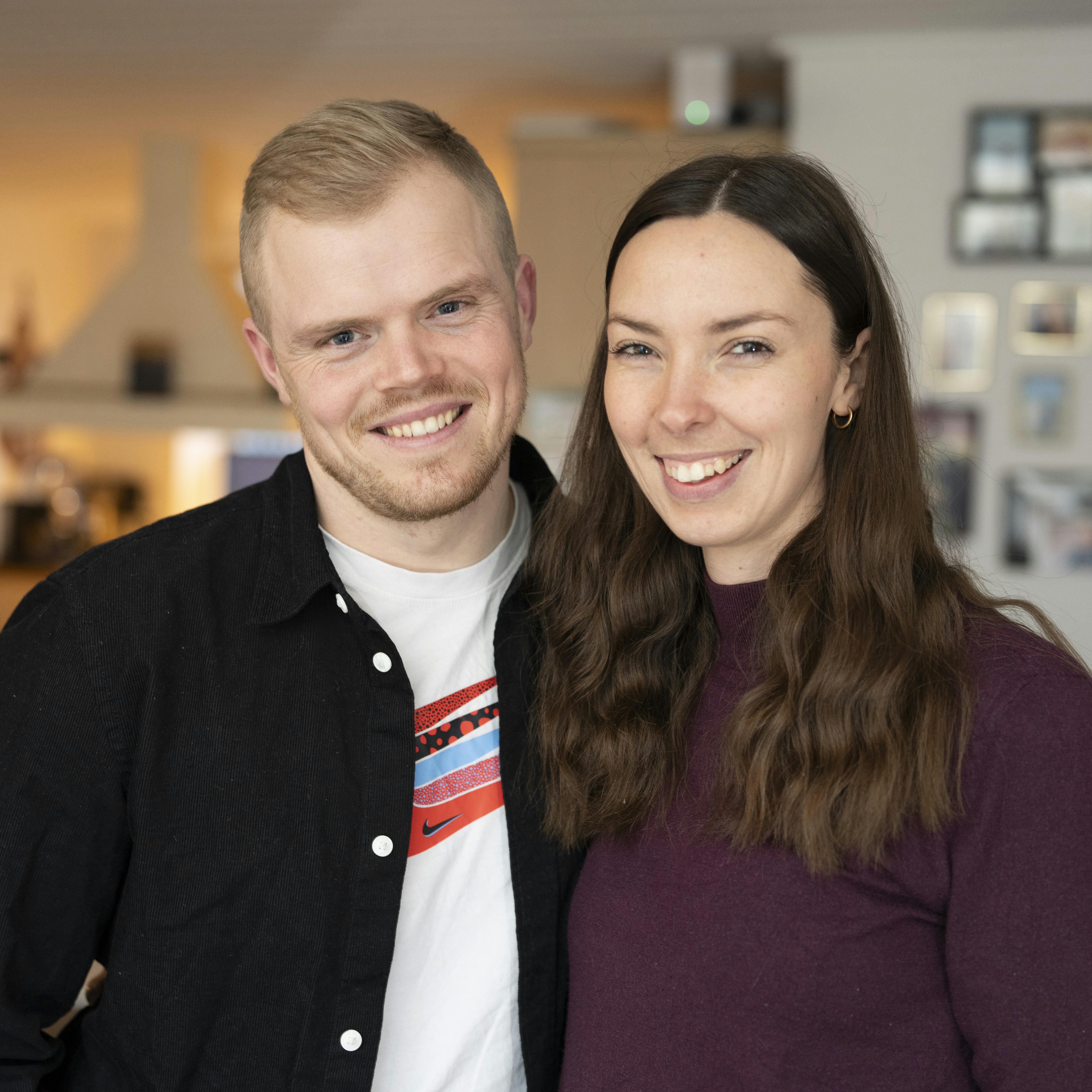 Mads og Lena Årgang 20.BilledBladet - Nordborg Als 24.01.2024 - Årgang 20 - Mads, Asmus og Malthe fra ”Årgang 20”.Journalist Laura Hansen BB